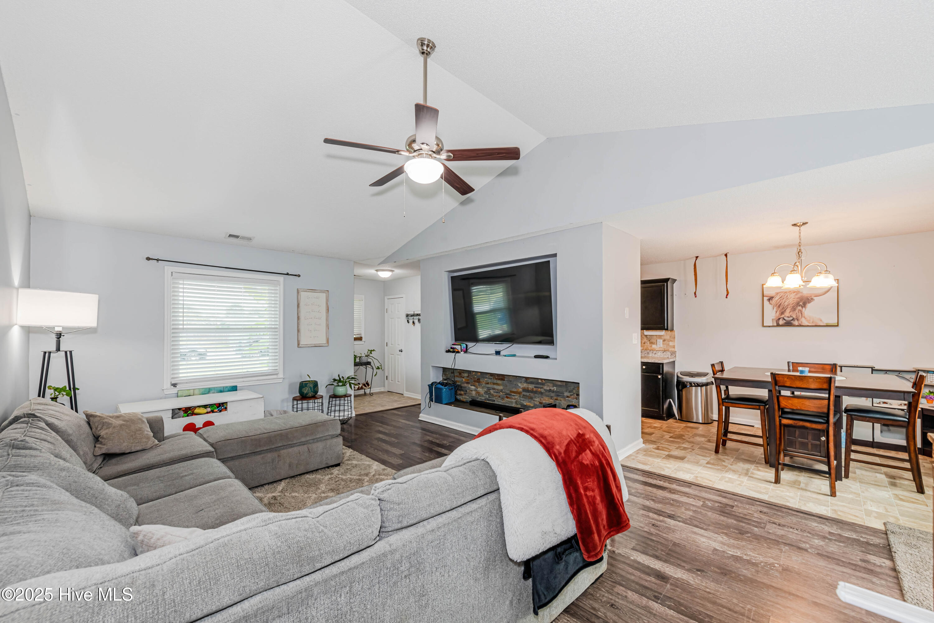 R Powelll (22 of 44)