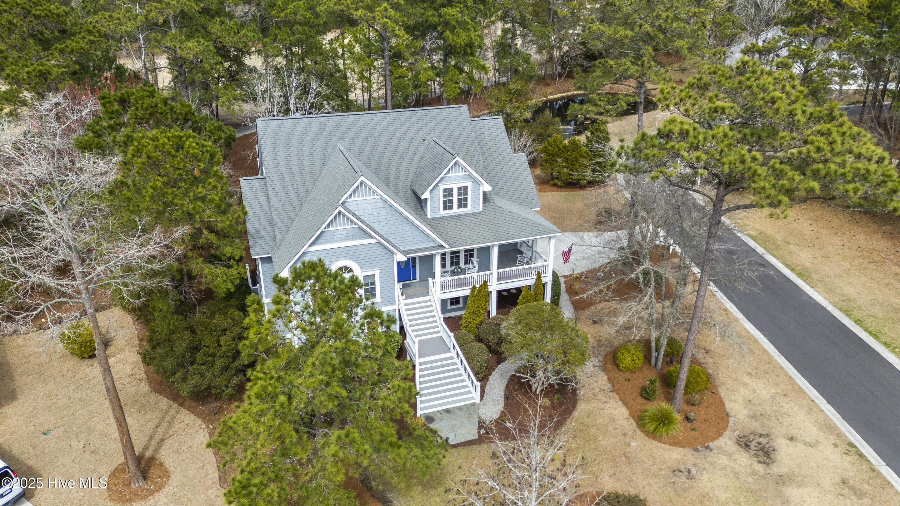 100493610 | Photo 105