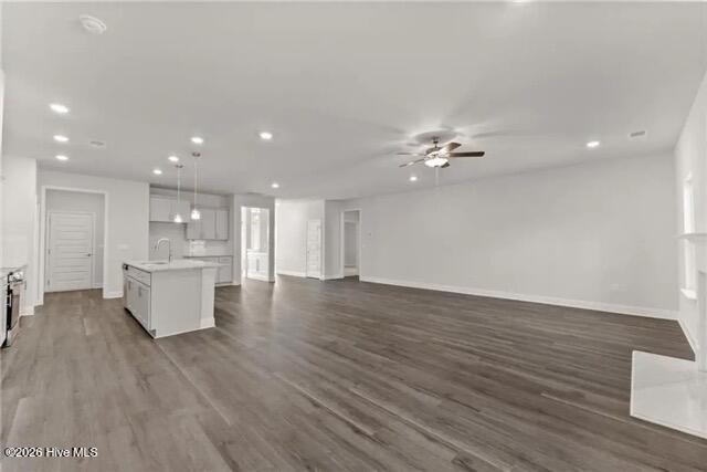 100567942 | Photo 17