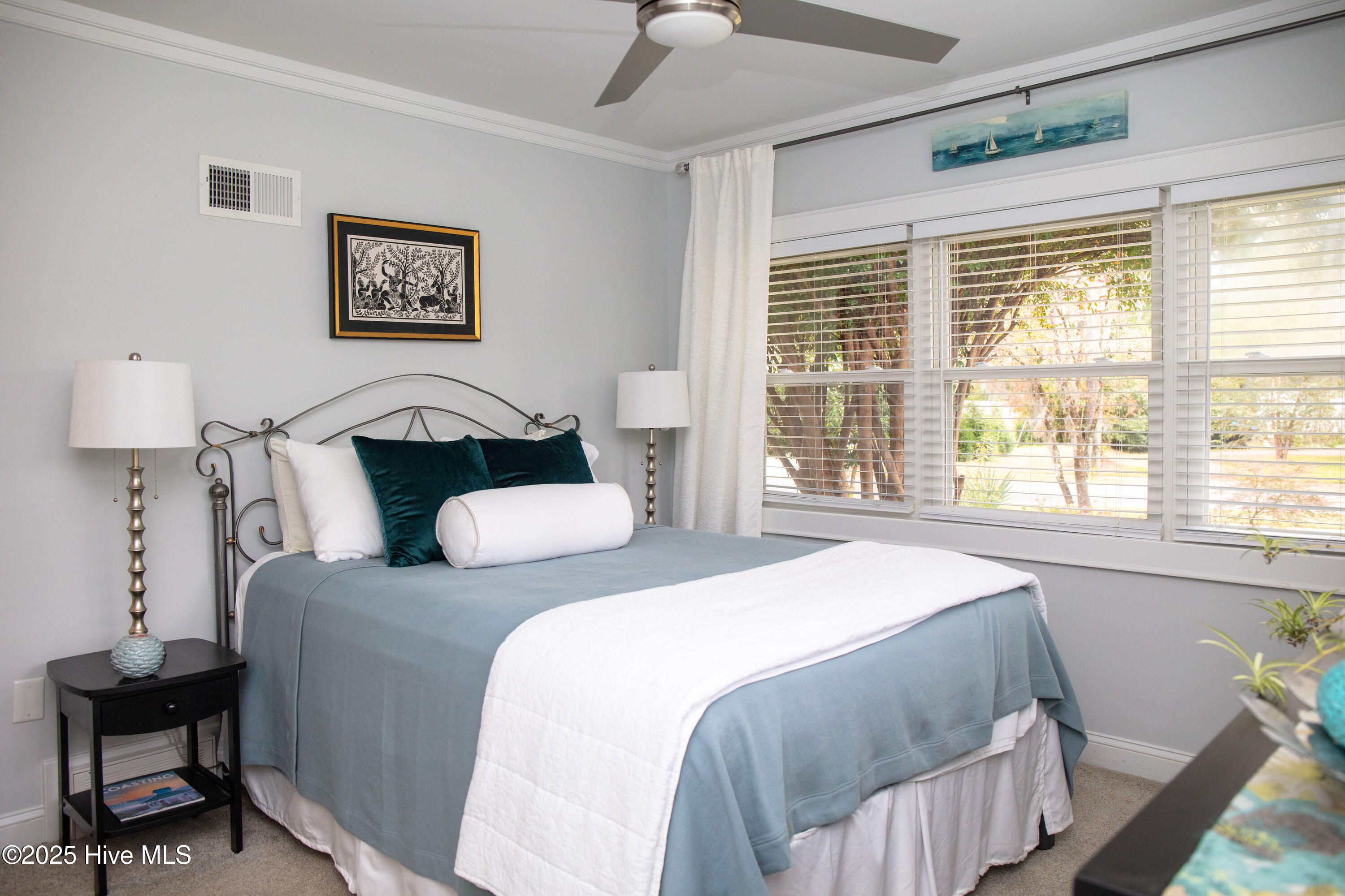 100541025 | Photo 34