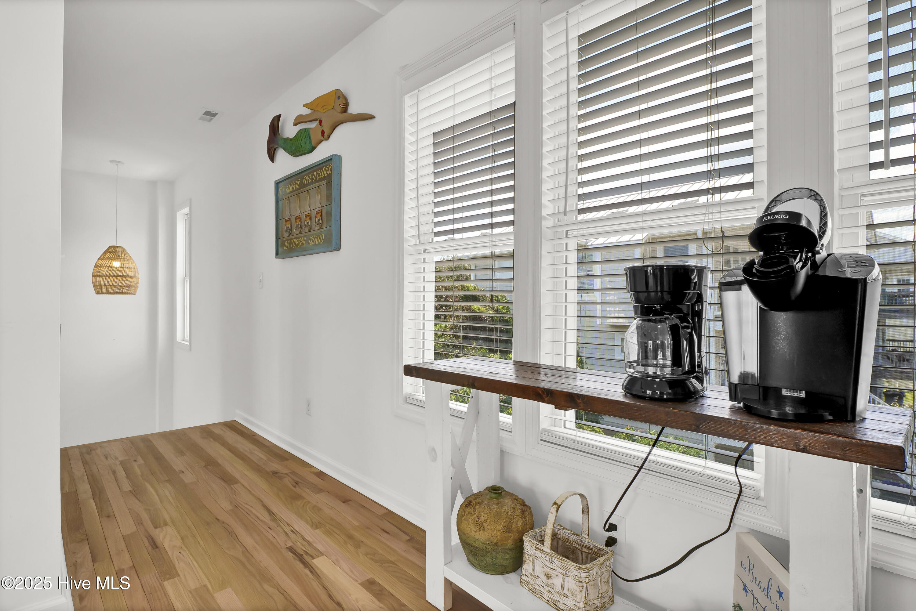 100521300 | Photo 31