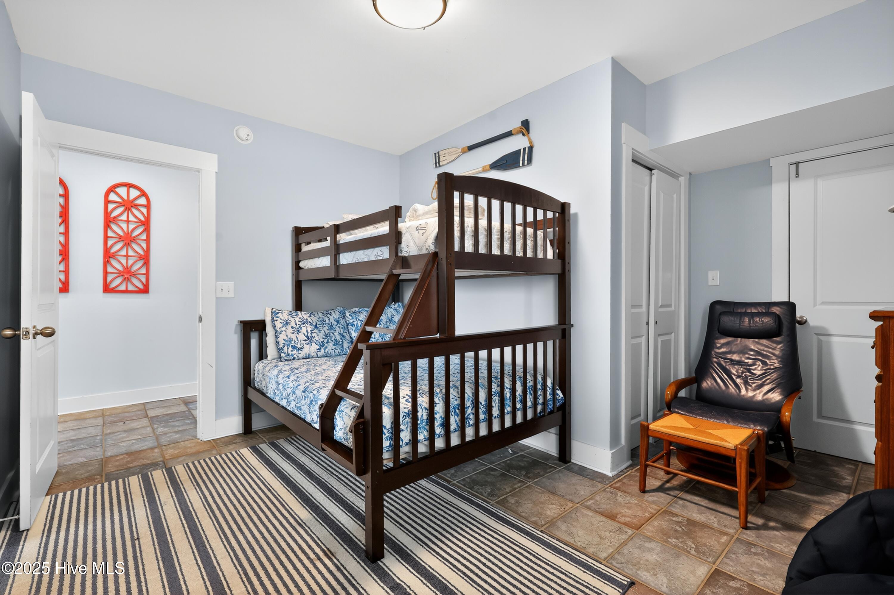 100525482 | Photo 38