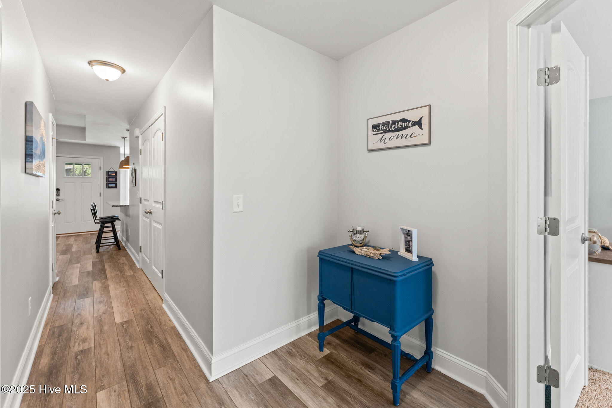 100548300 | Photo 36