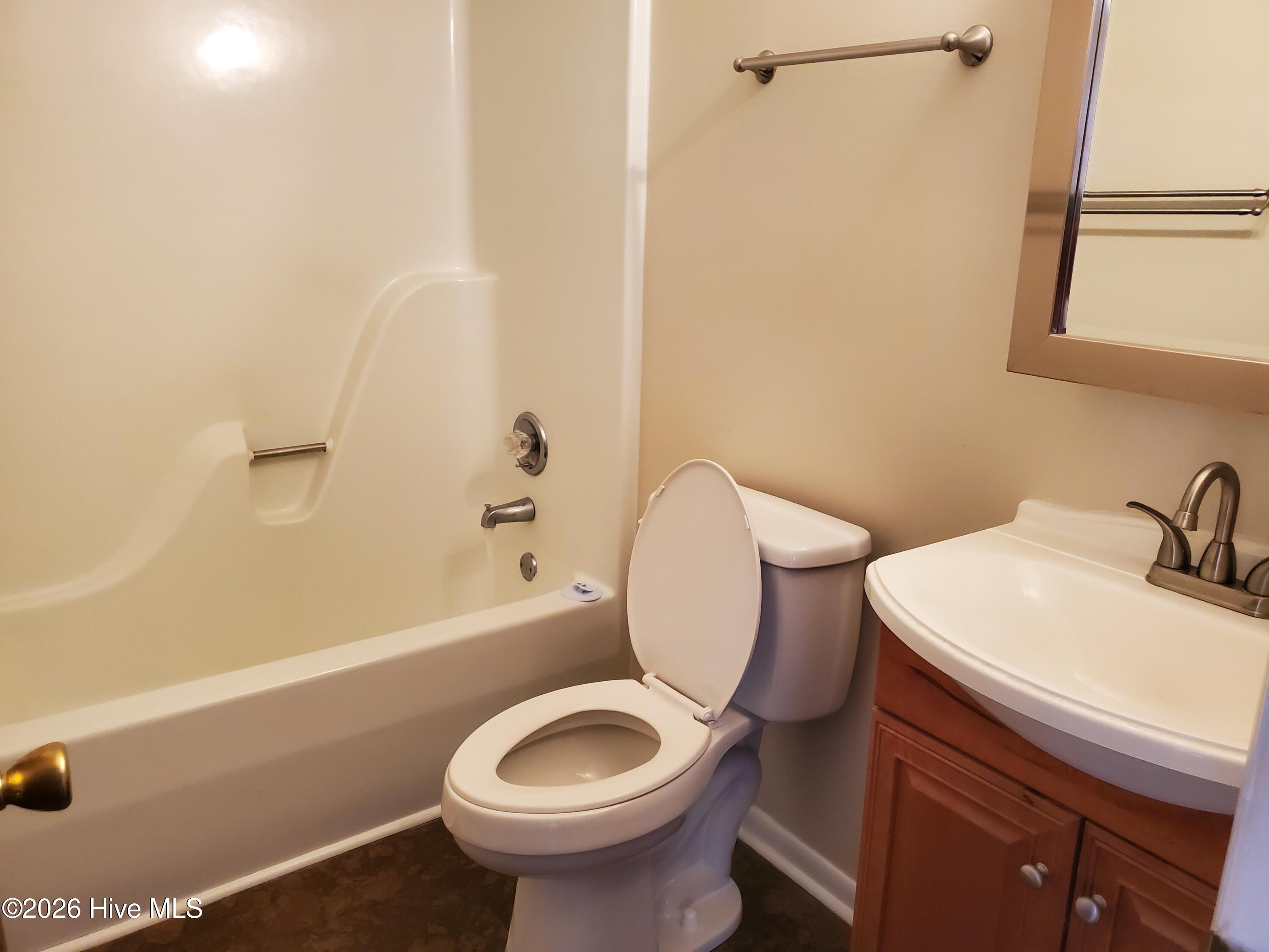 100519337 | Photo 11