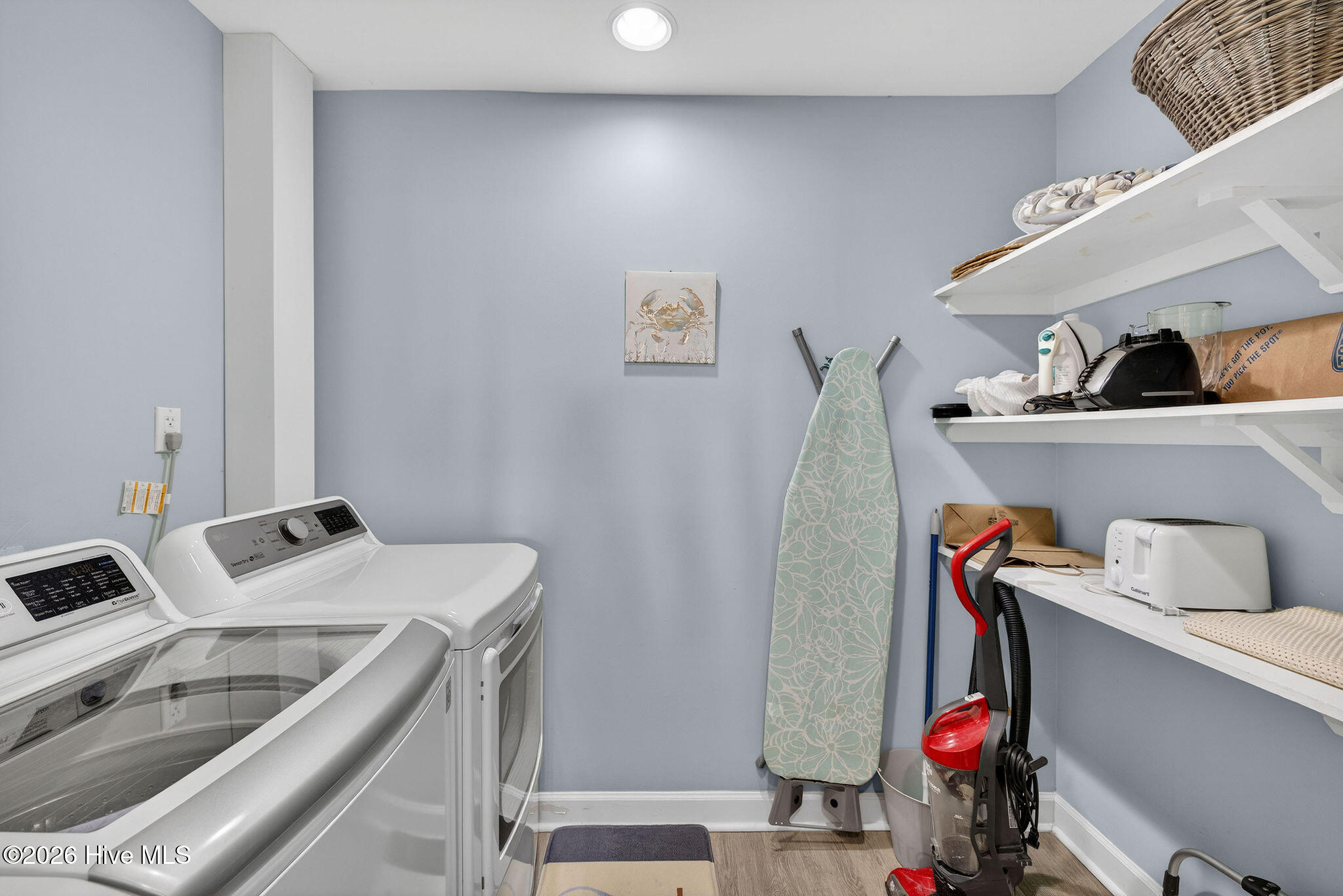 100549929 | Photo 26