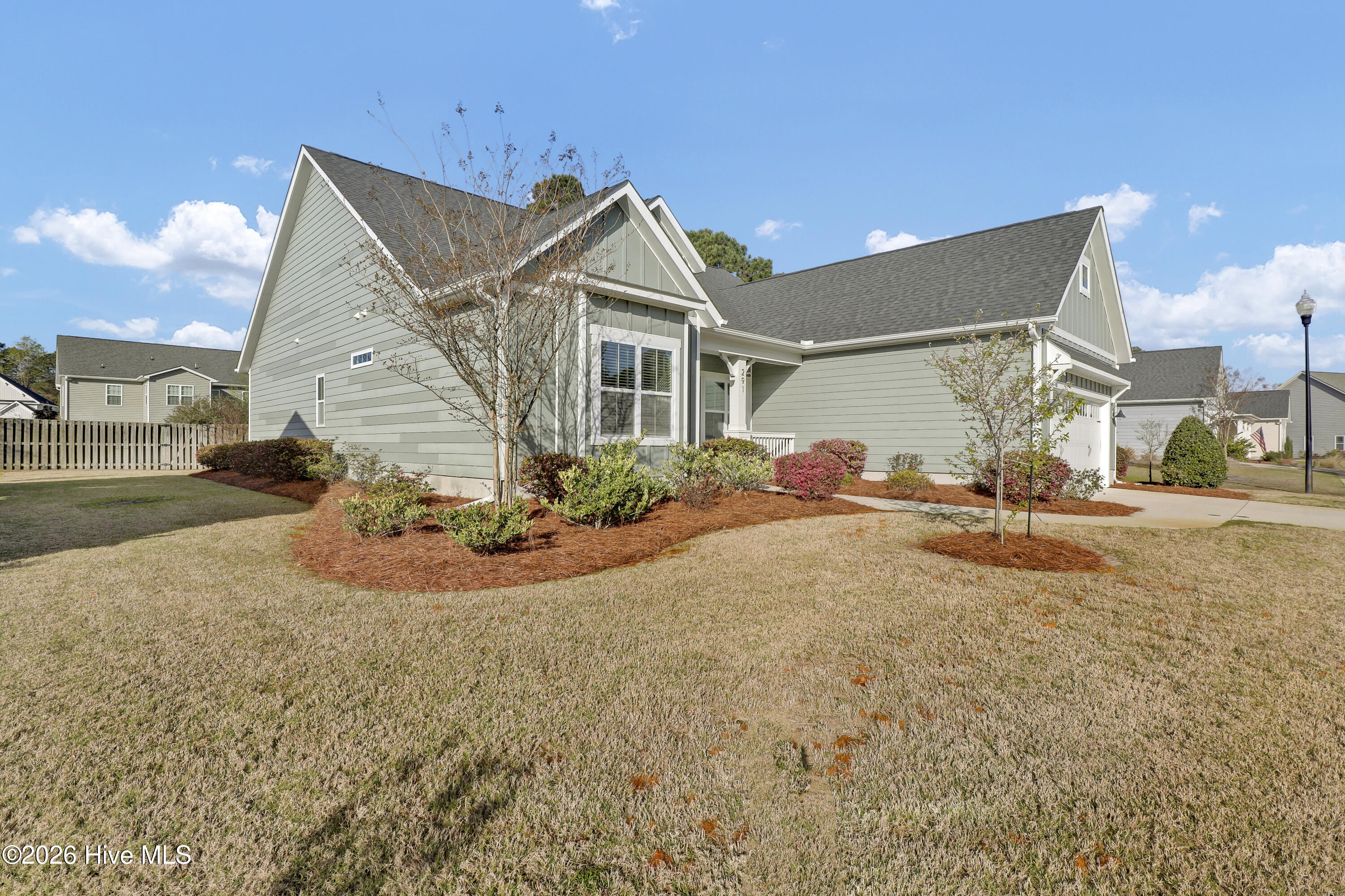 100564151 | Photo 33