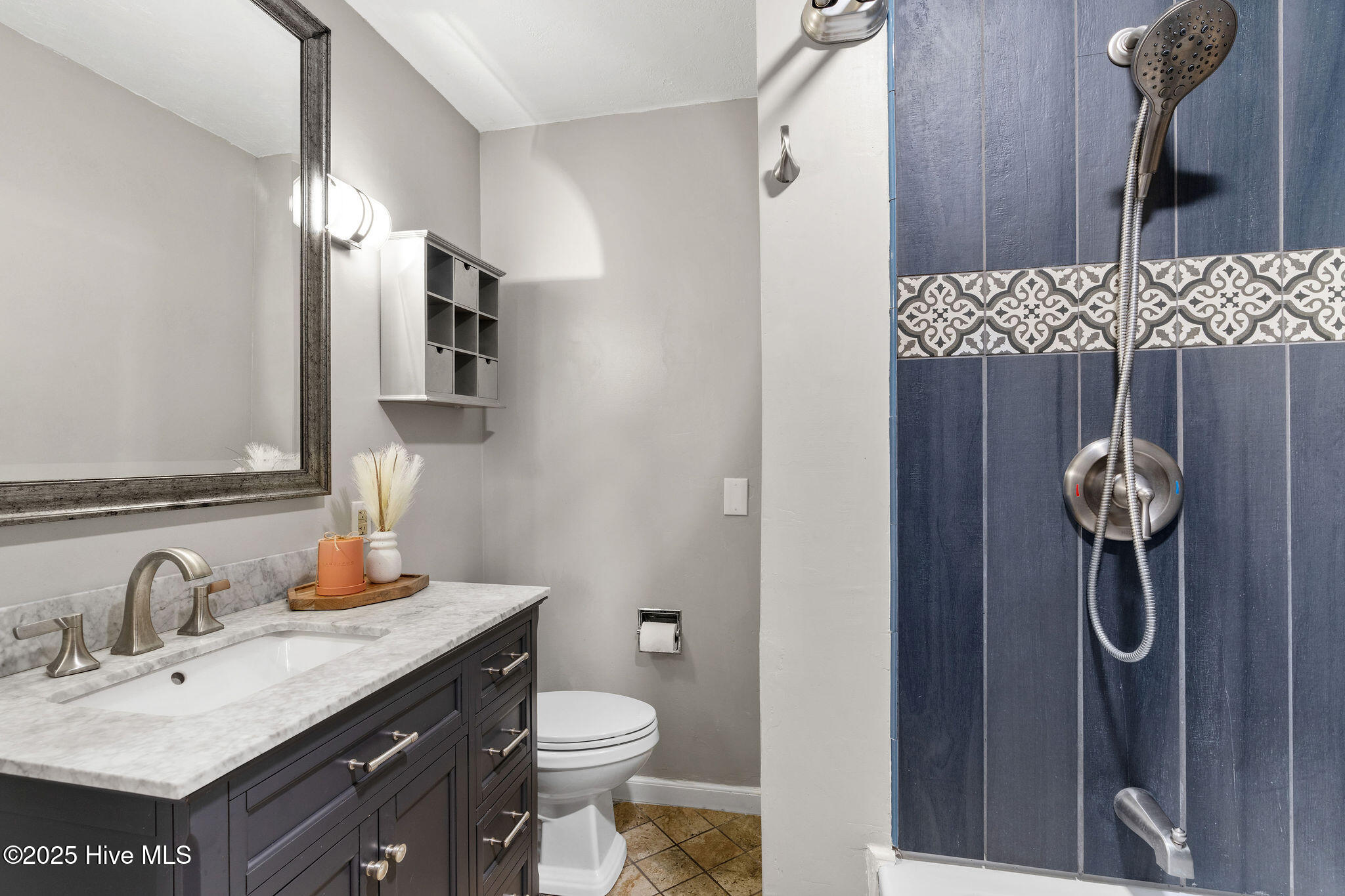 100556030 | Photo 42