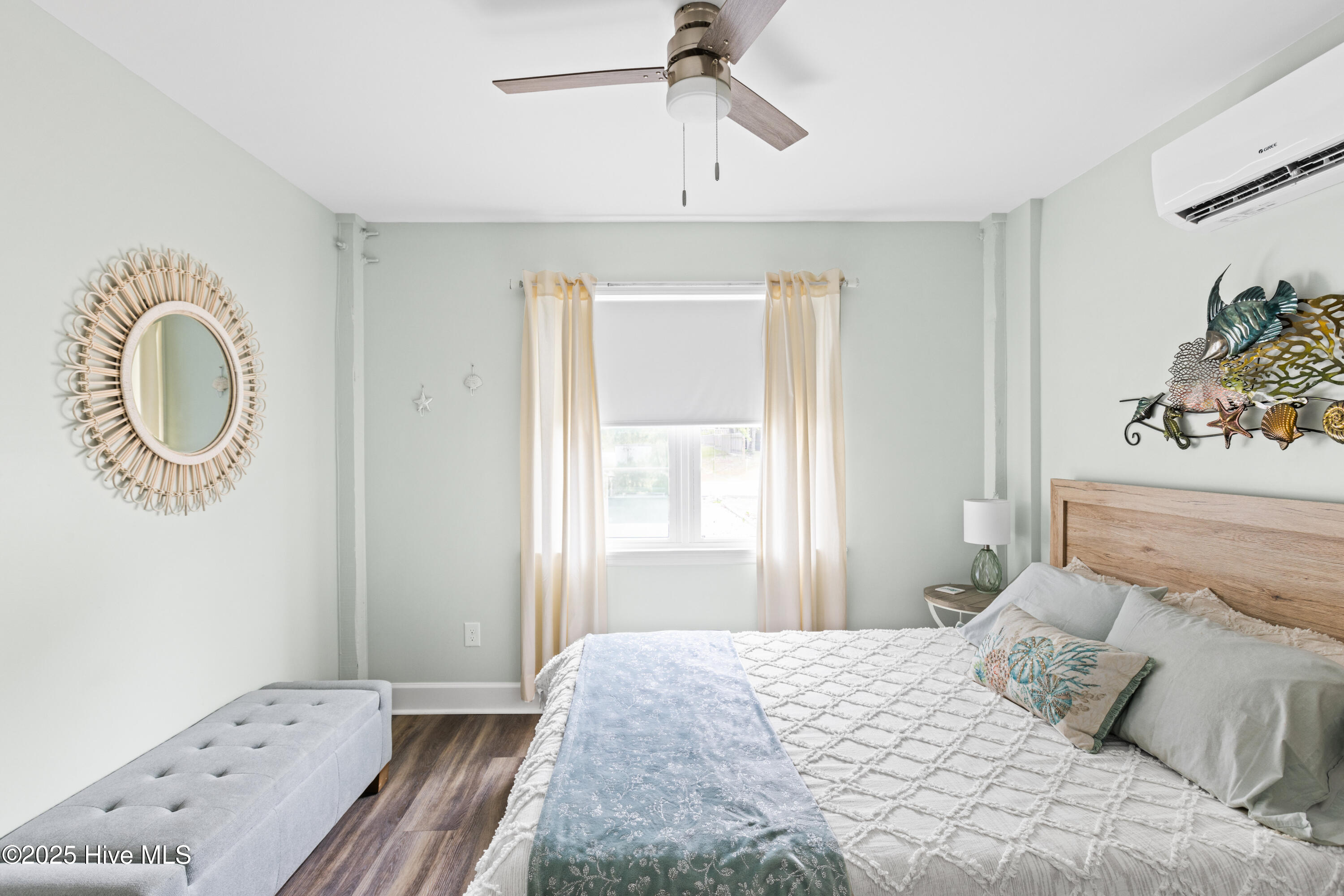 100553863 | Photo 29