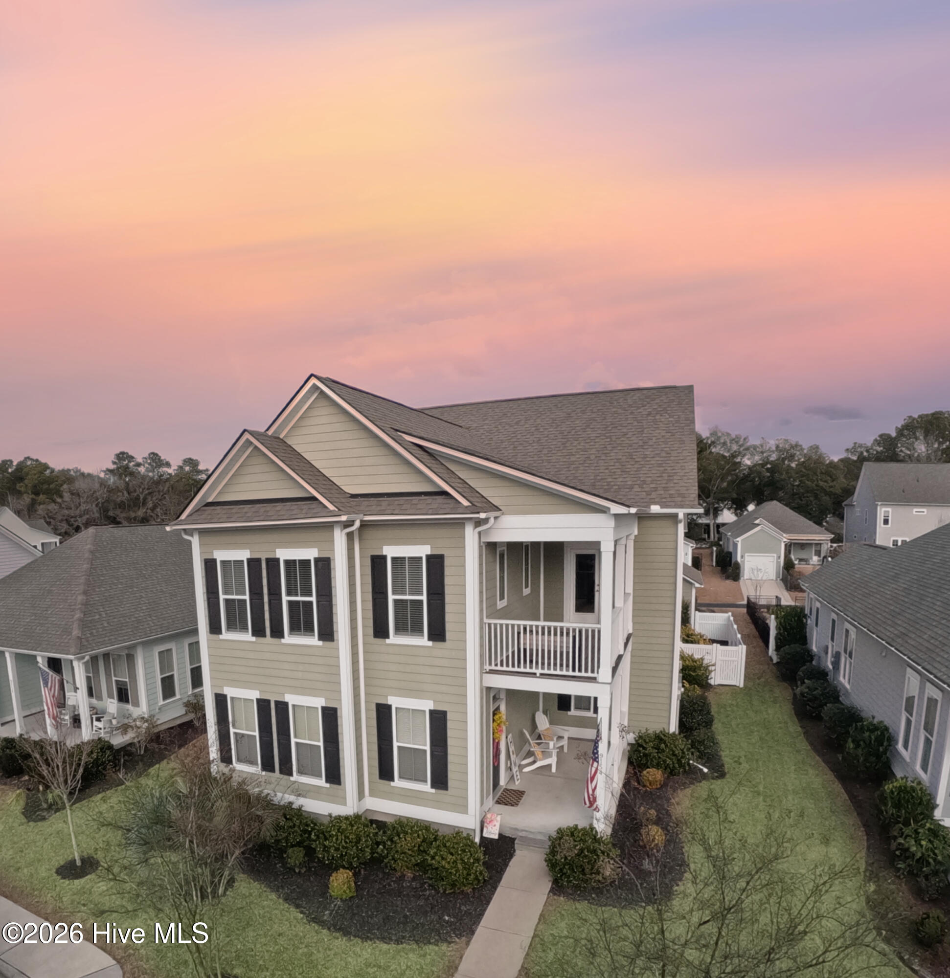 100551337 | Photo 67