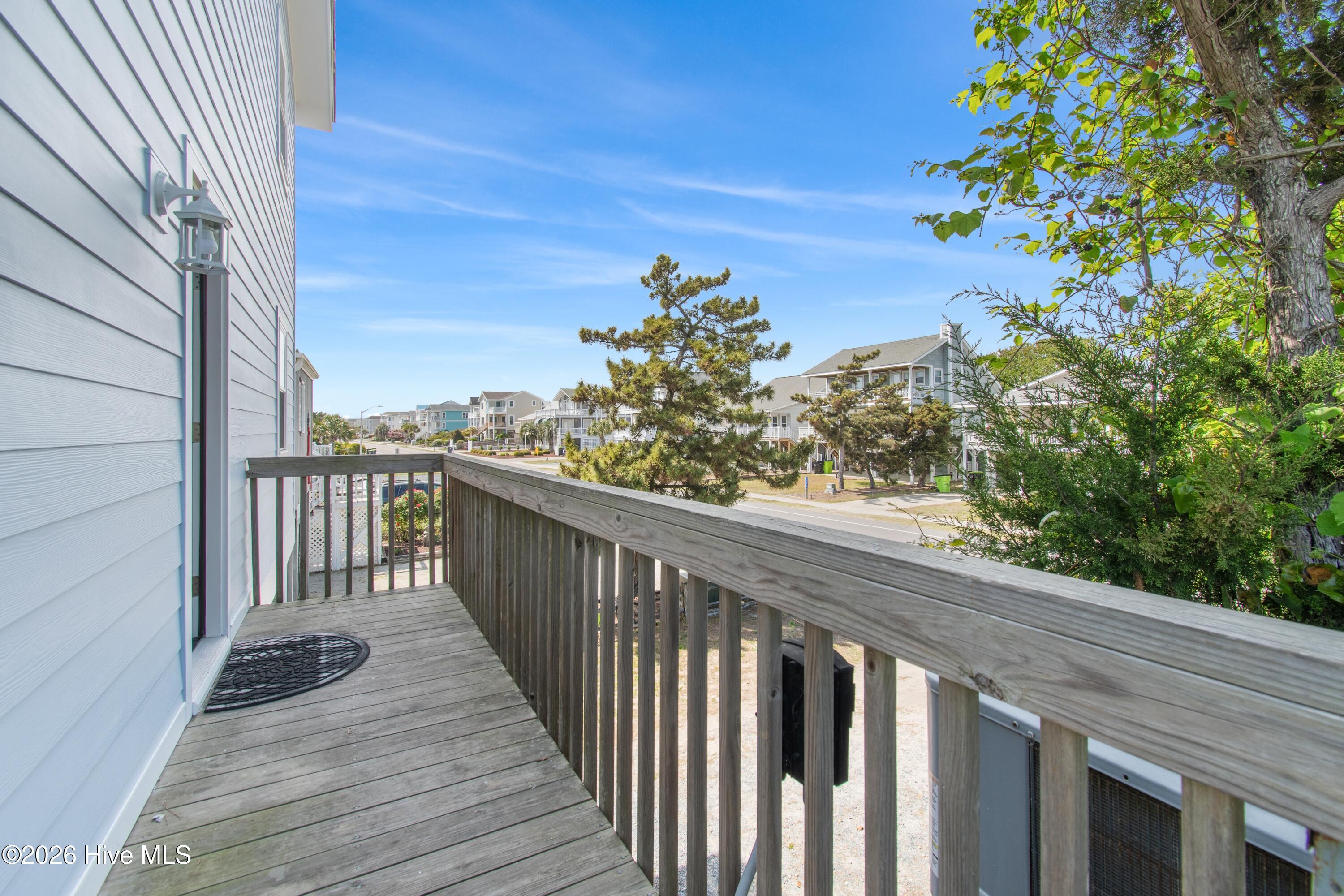 100497729 | Photo 11