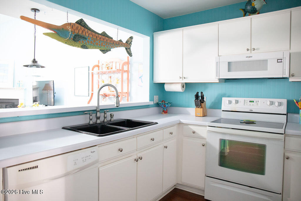 100557478 | Photo 15