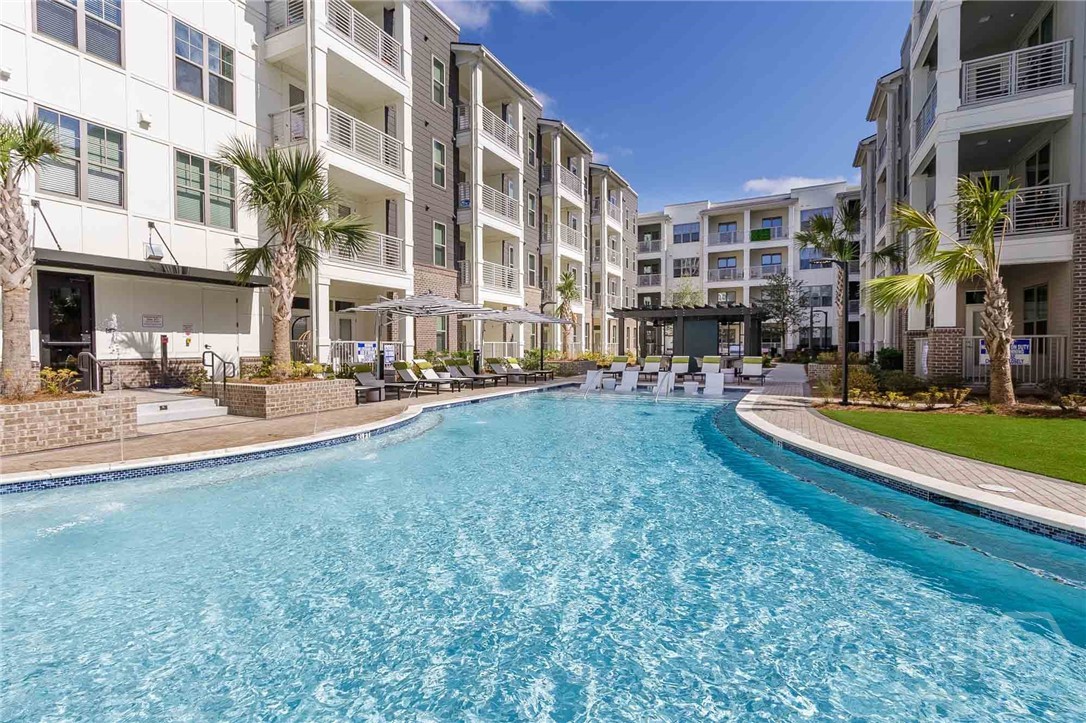 1150 E Perry Lane UNIT B4, Savannah, GA, 31404