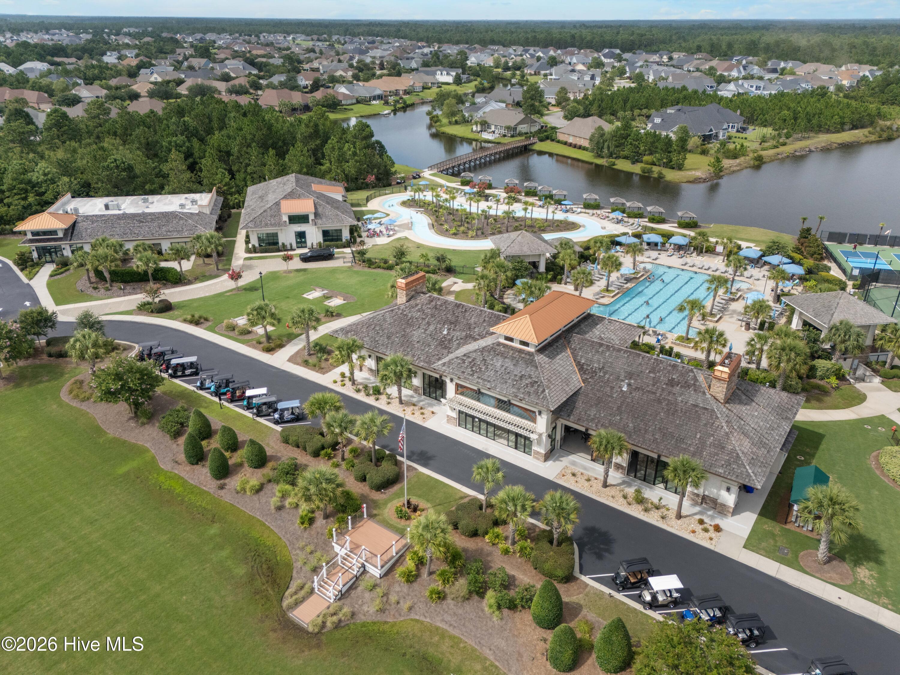 100565162 | Photo 78