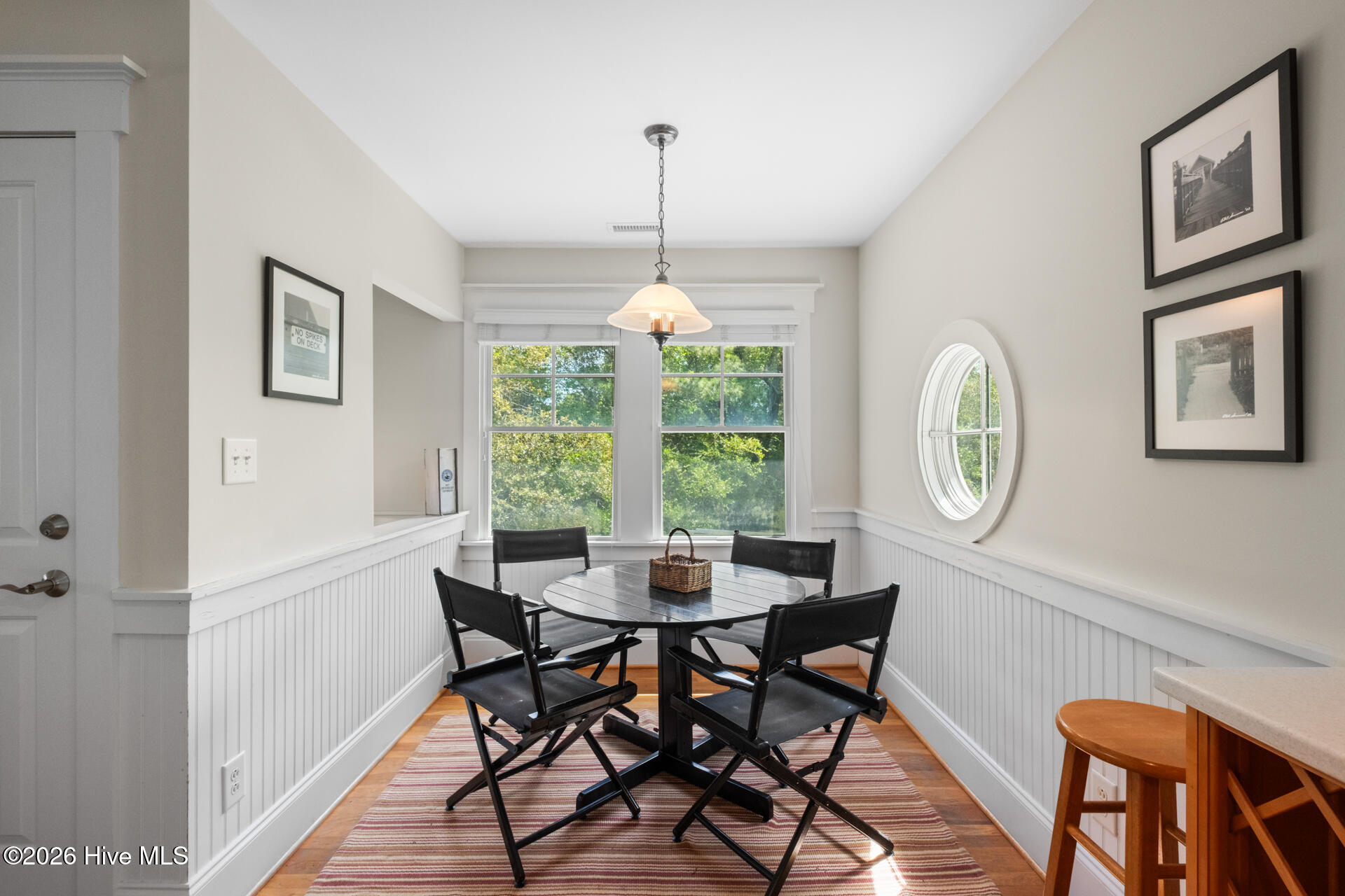 100567866 | Photo 13