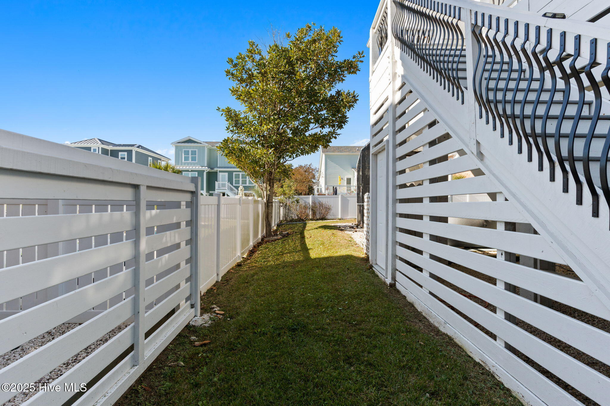 100542158 | Photo 66