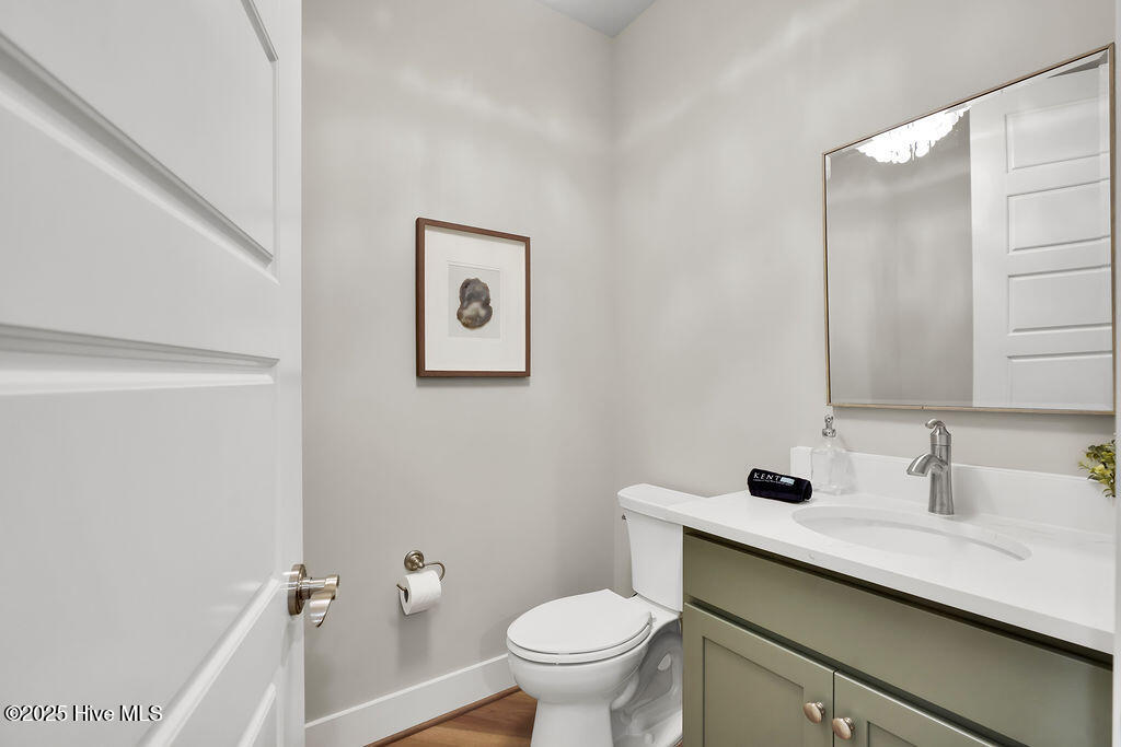 100529674 | Photo 107