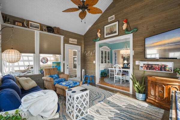 100553746 | Photo 19