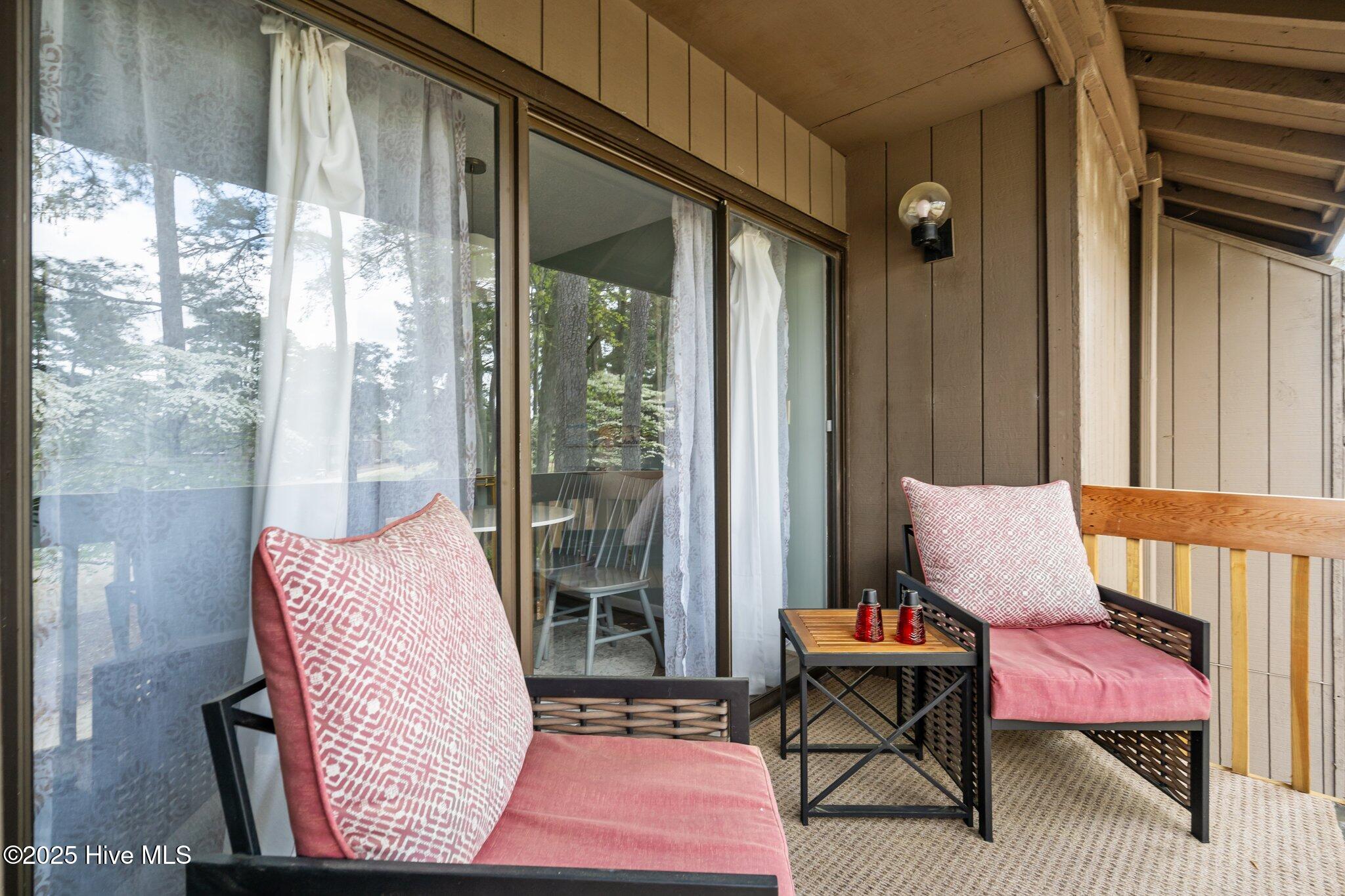 5 Pine Tree Road 211