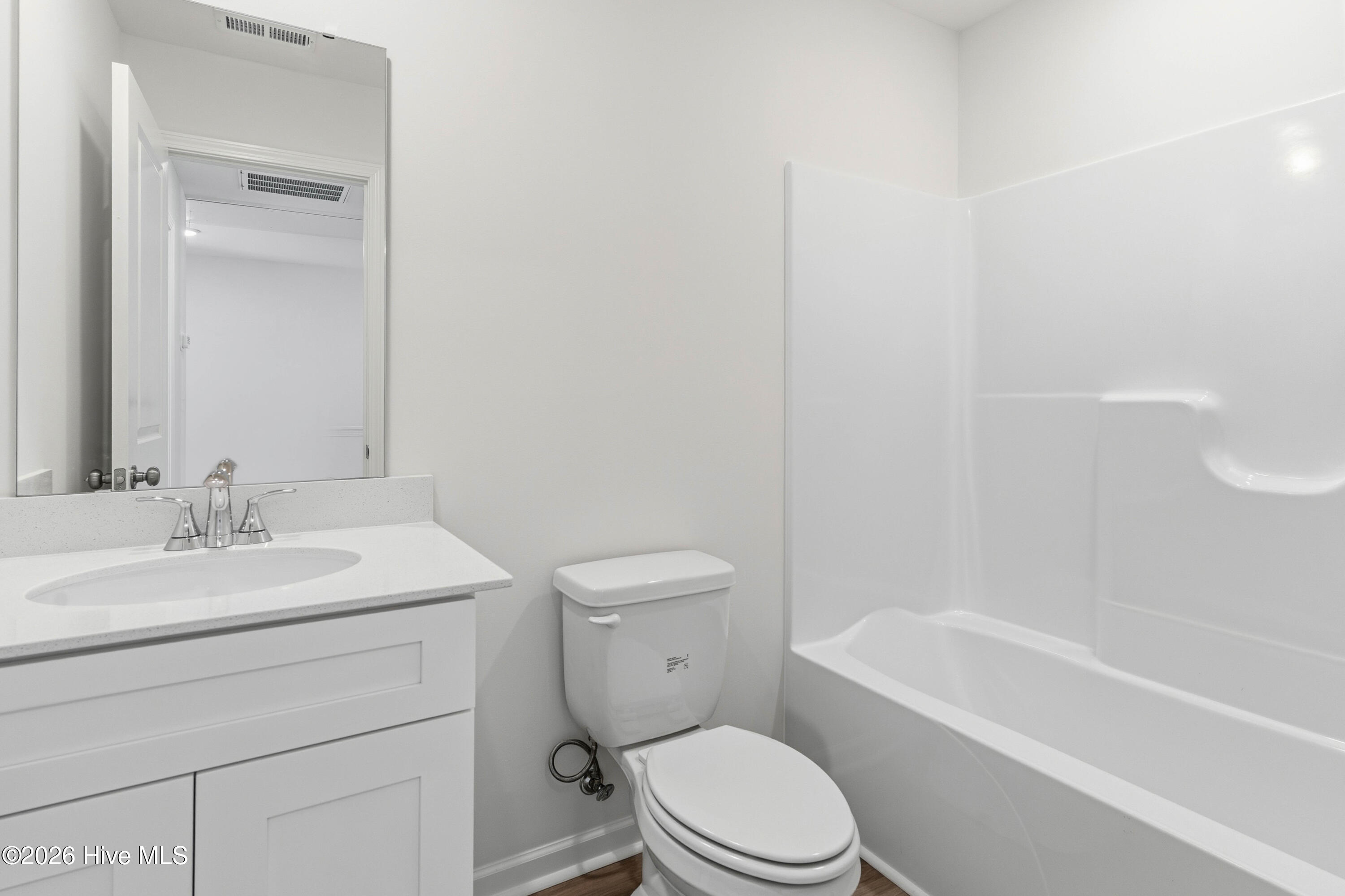 100541356 | Photo 12