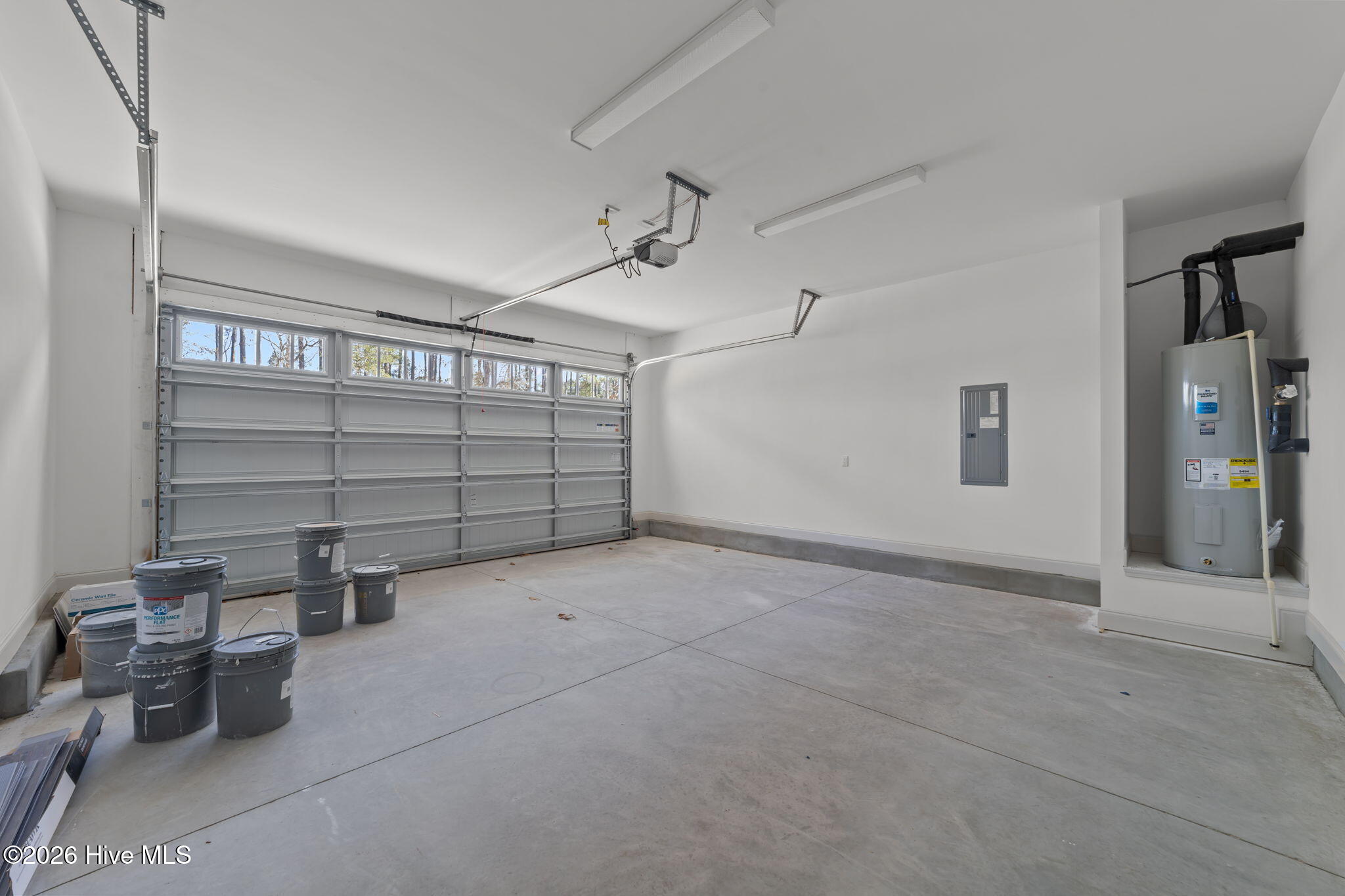 100528698 | Photo 32