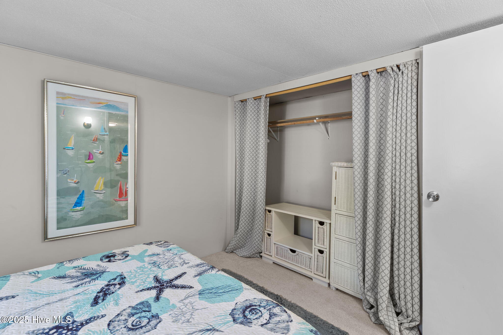 100544898 | Photo 23