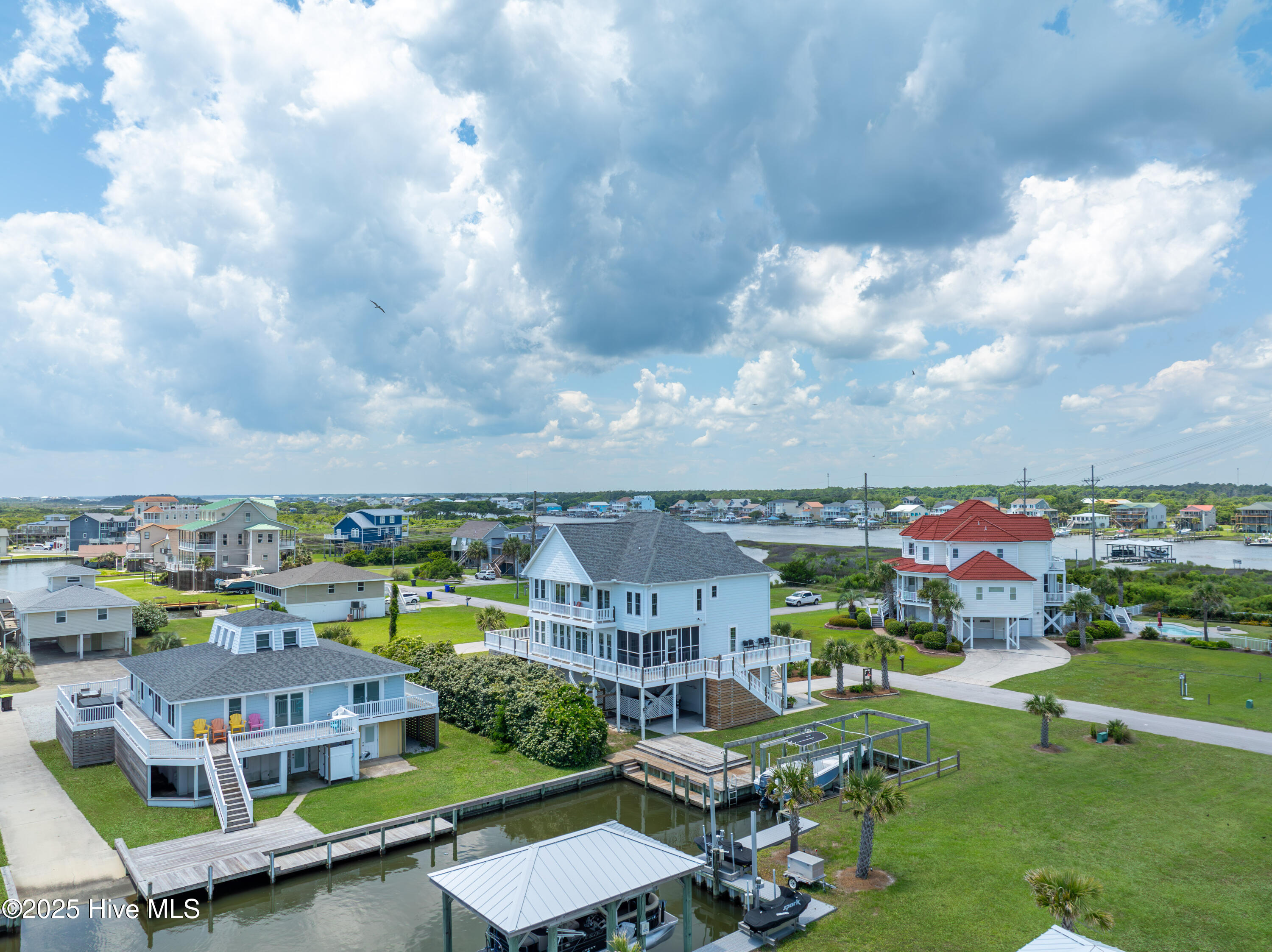 100510837 | Photo 67