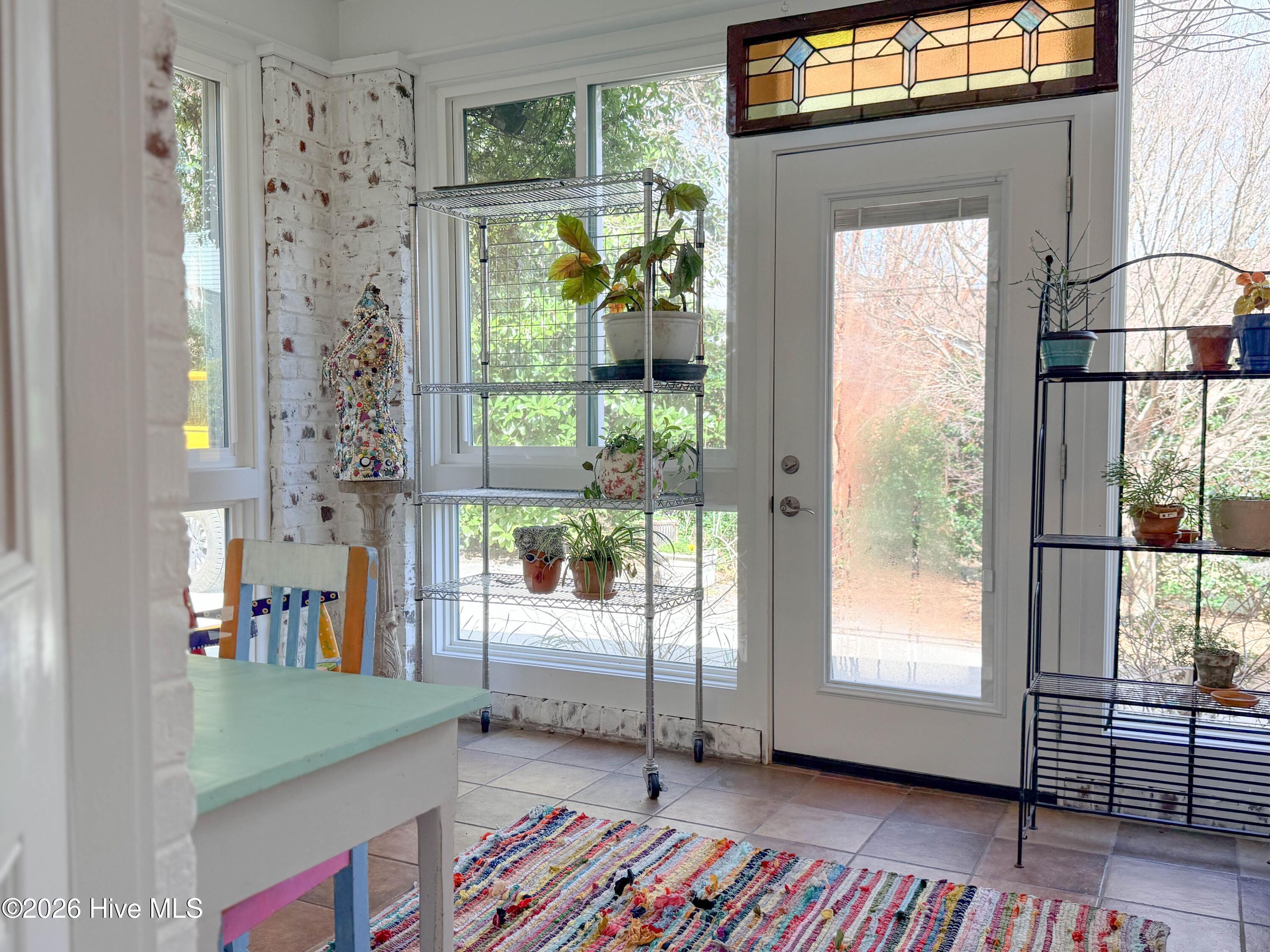 100559415 | Photo 41