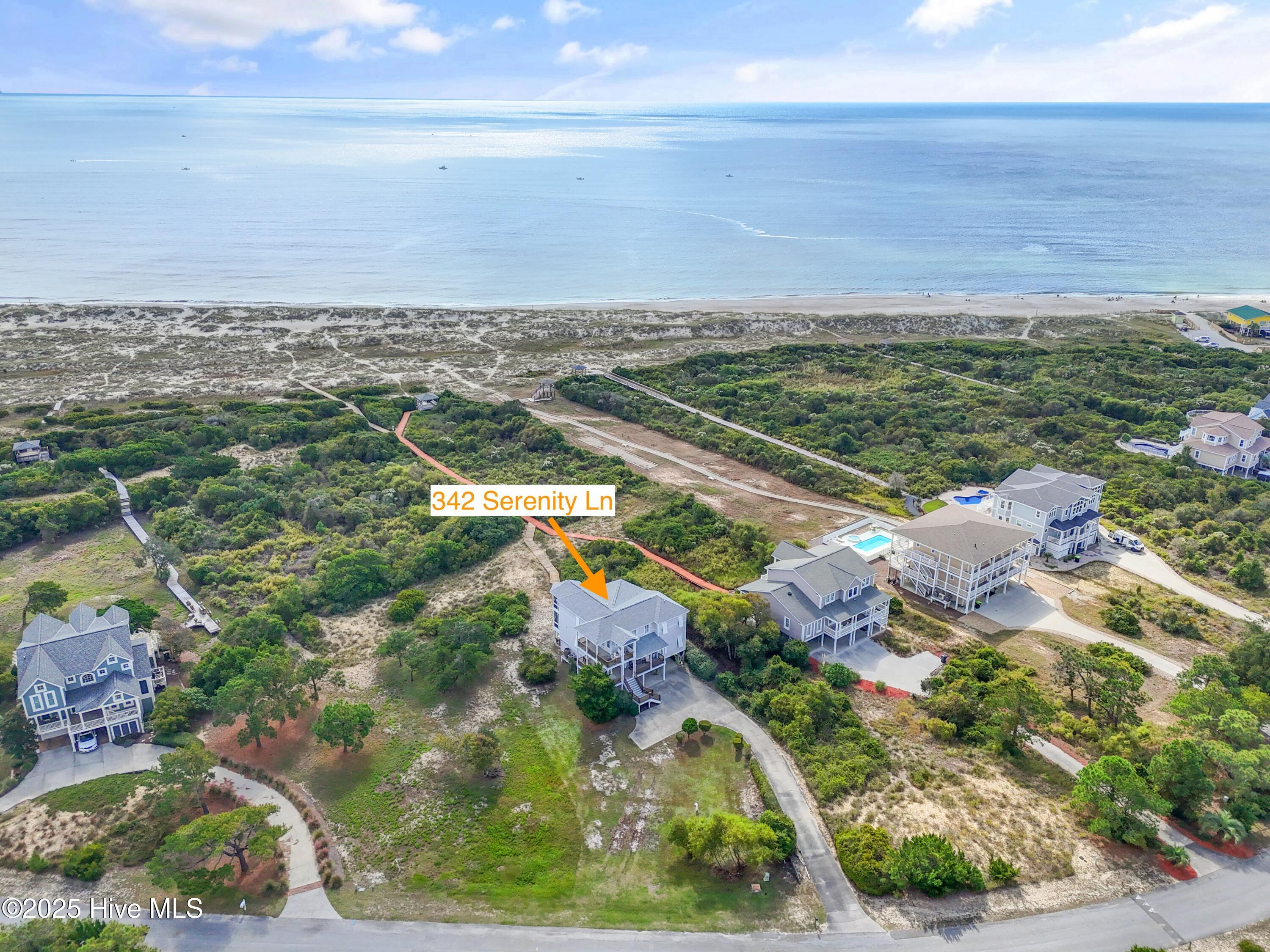 100536702 | Photo 145