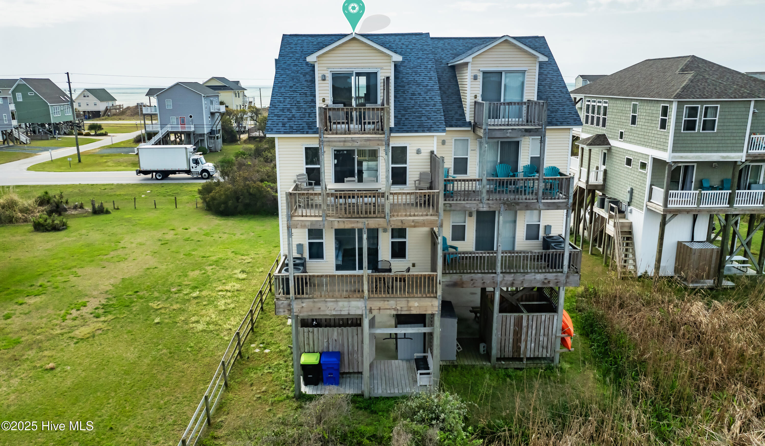 100534382 | Photo 41