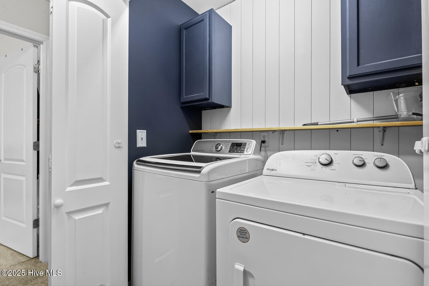 100533830 | Photo 22