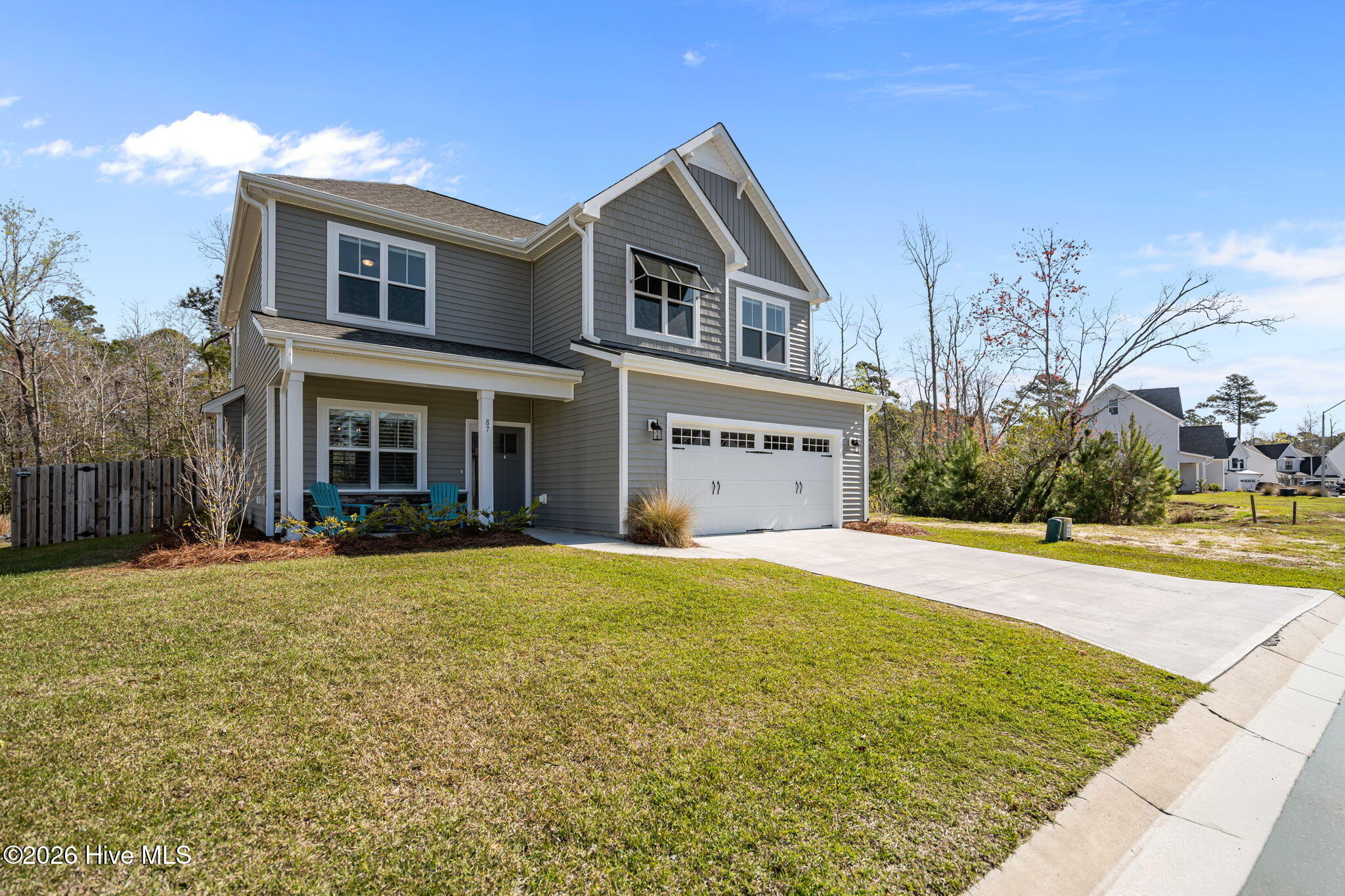 100562064 | Photo 41