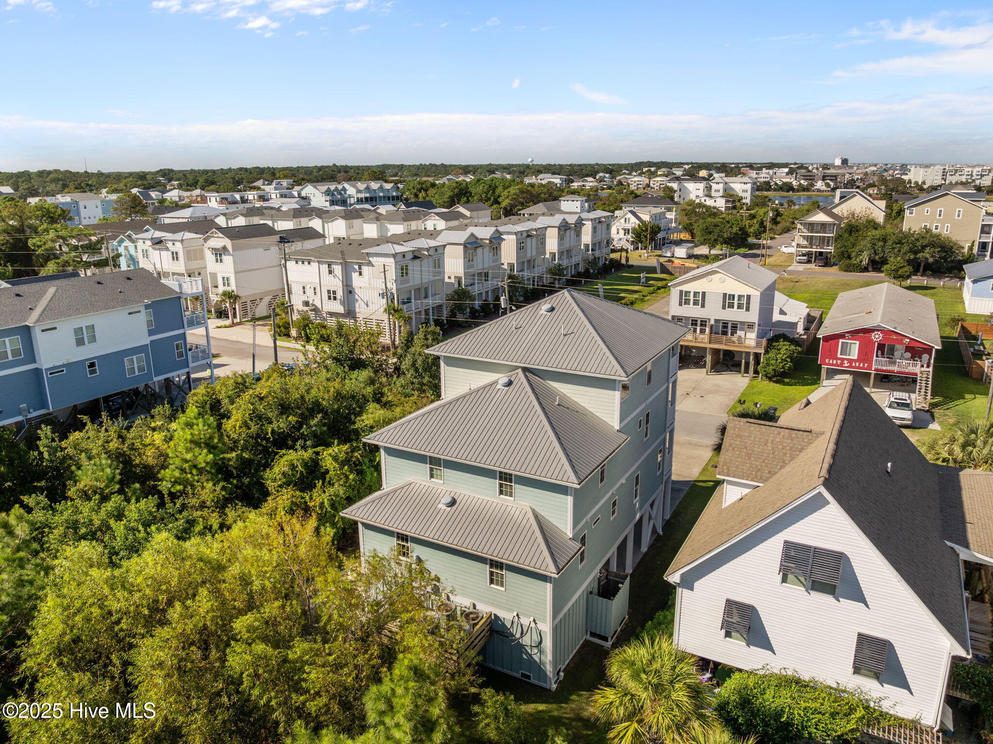 100528642 | Photo 10