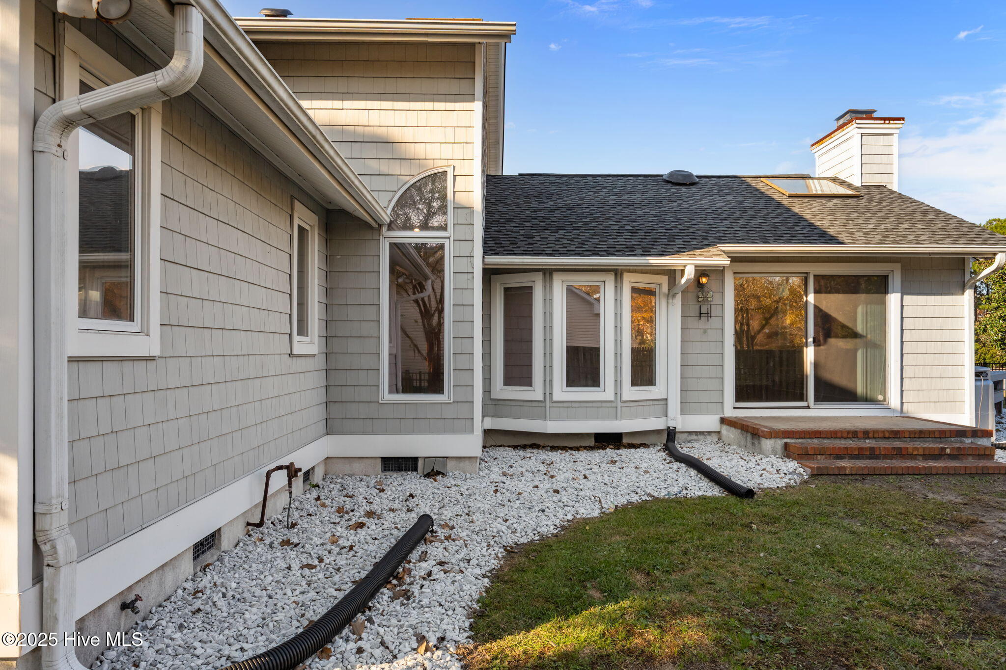 100542327 | Photo 11