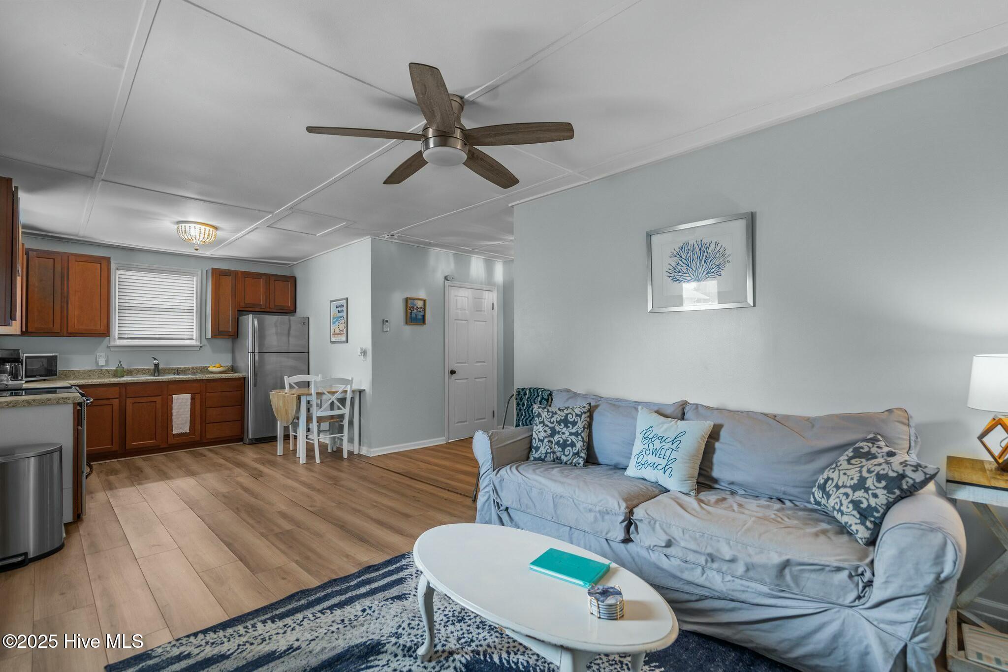 100503107 | Photo 34