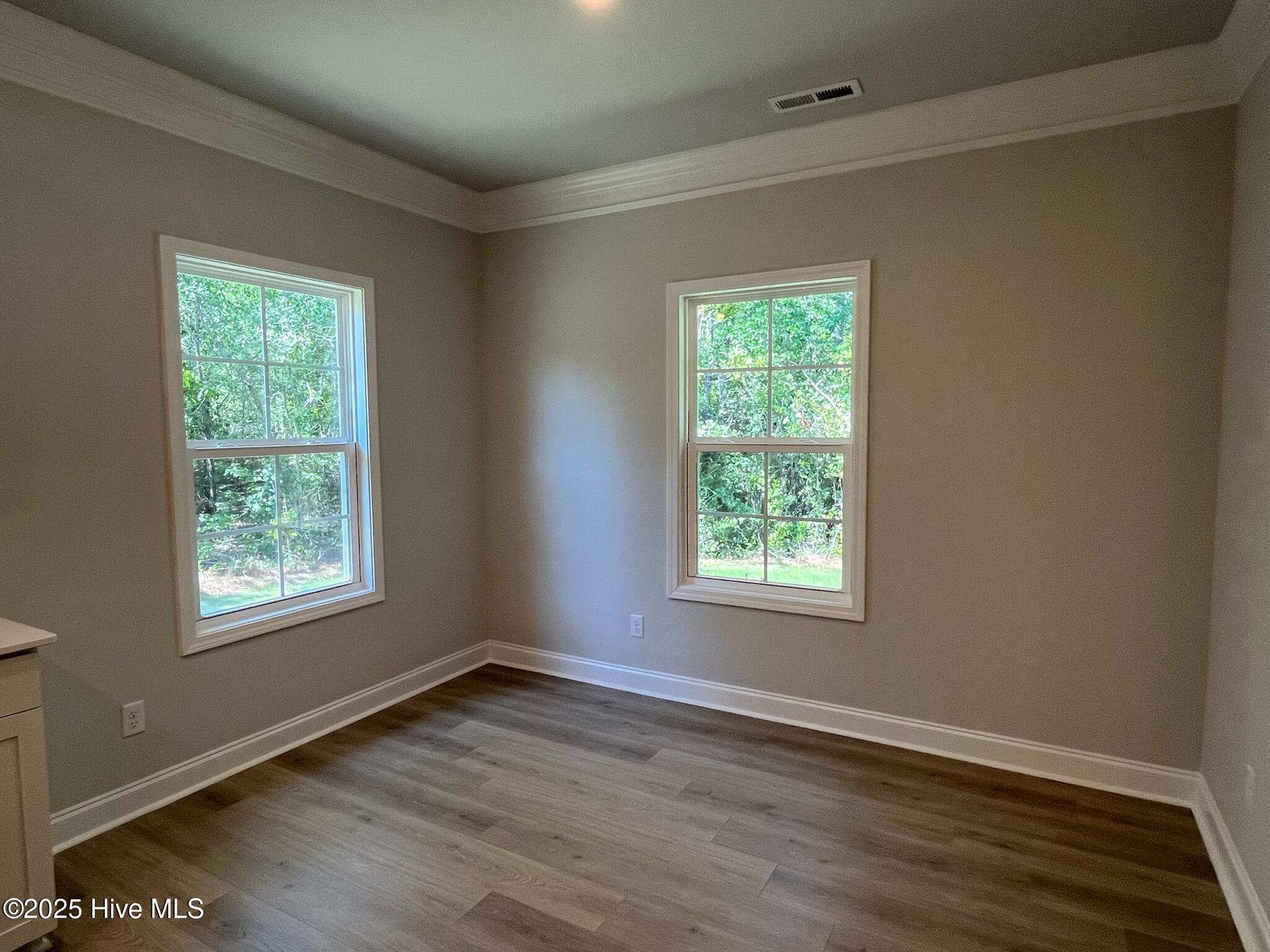 100518408 | Photo 13