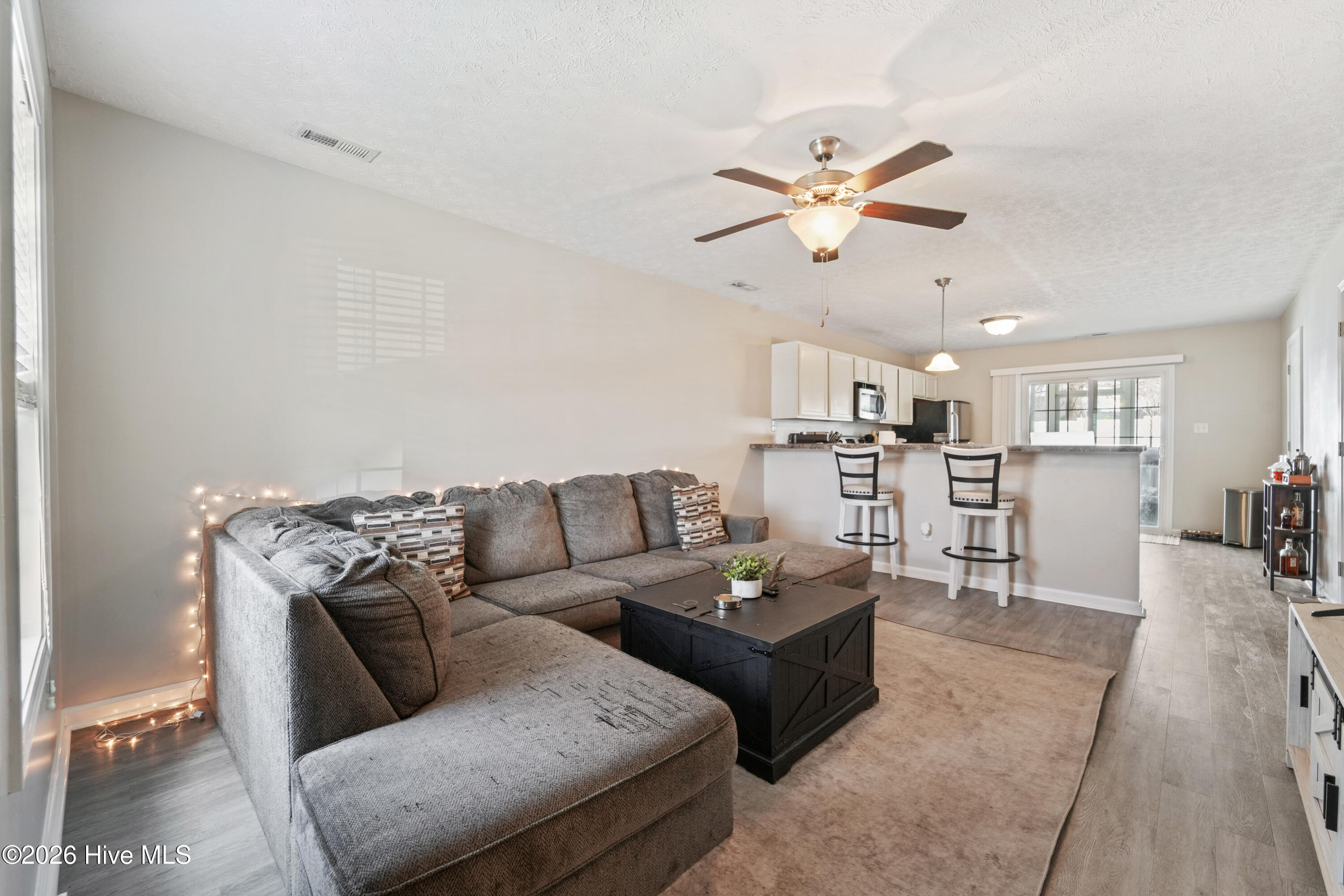 100558944 | Photo 10