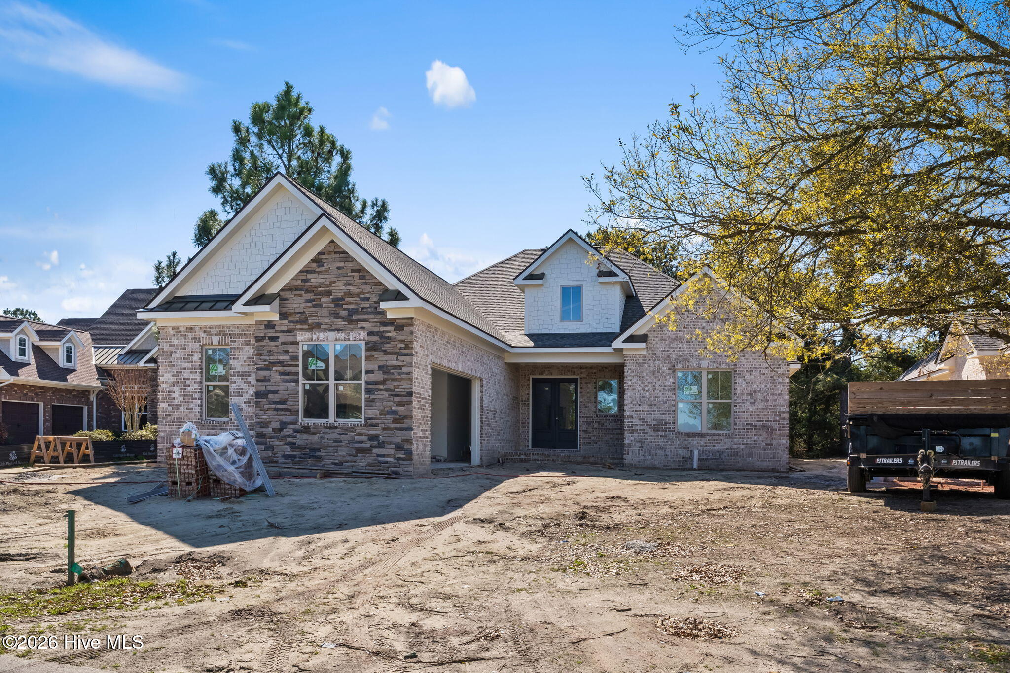 100568137 | Photo 33