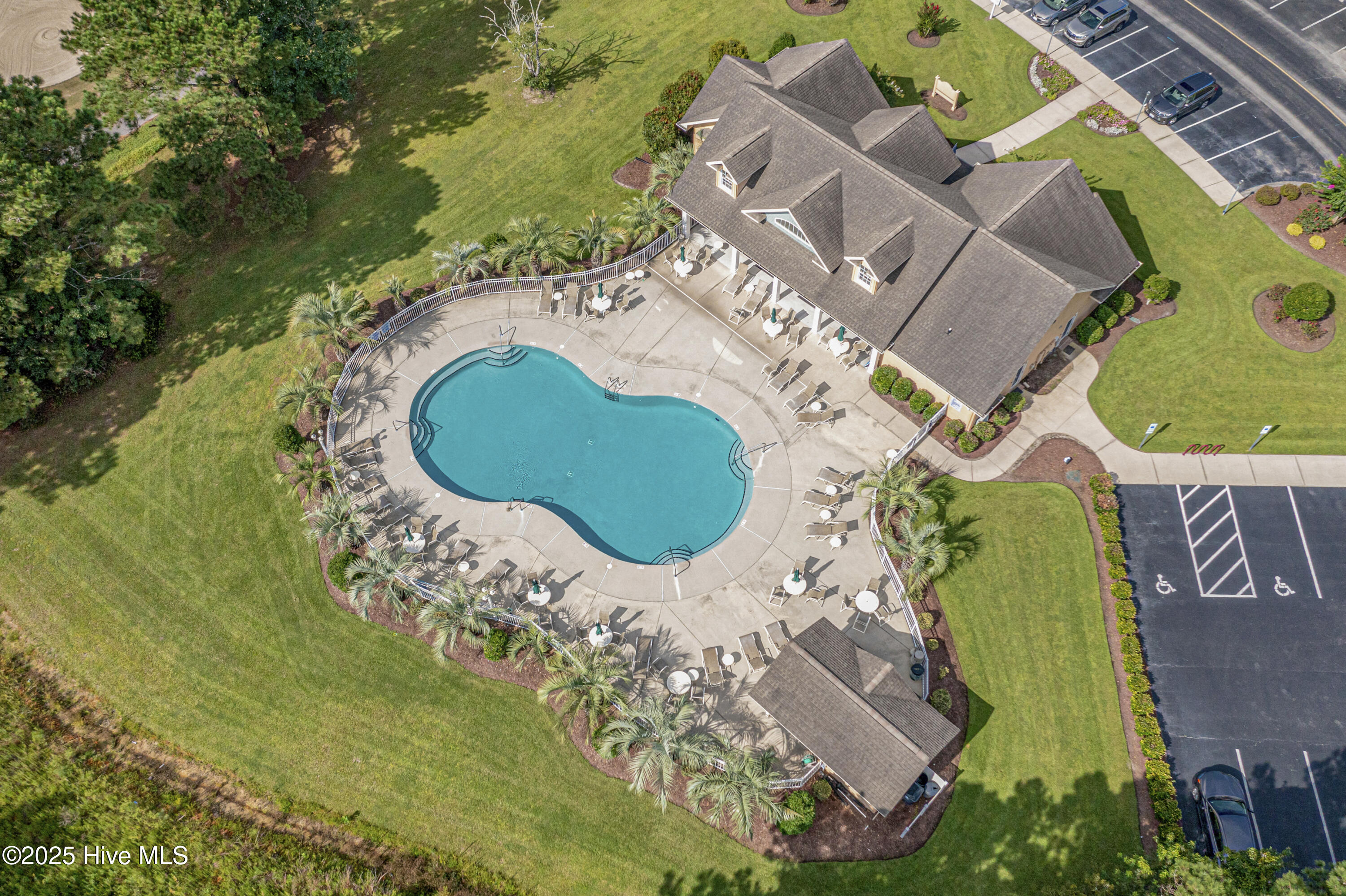 100493950 | Photo 41