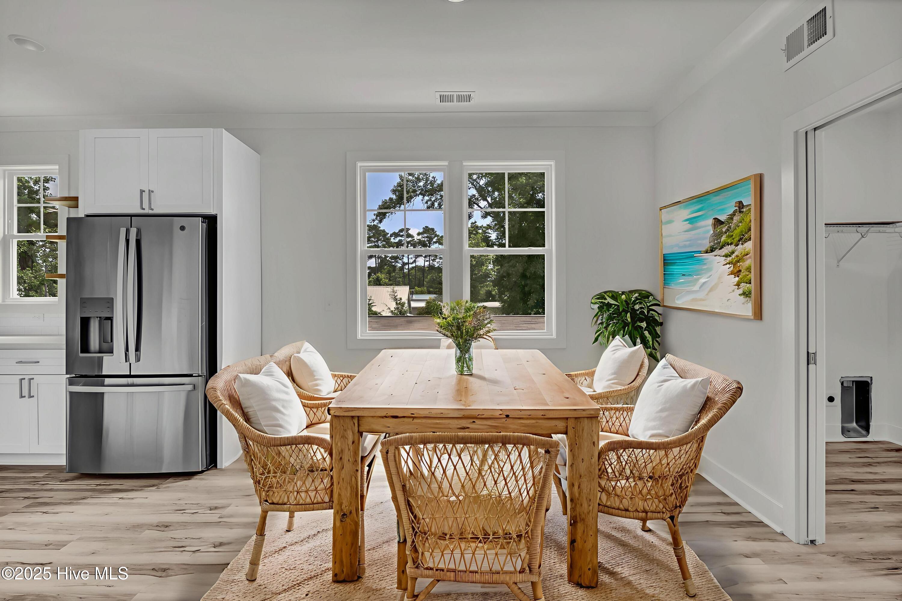 100509344 | Photo 13