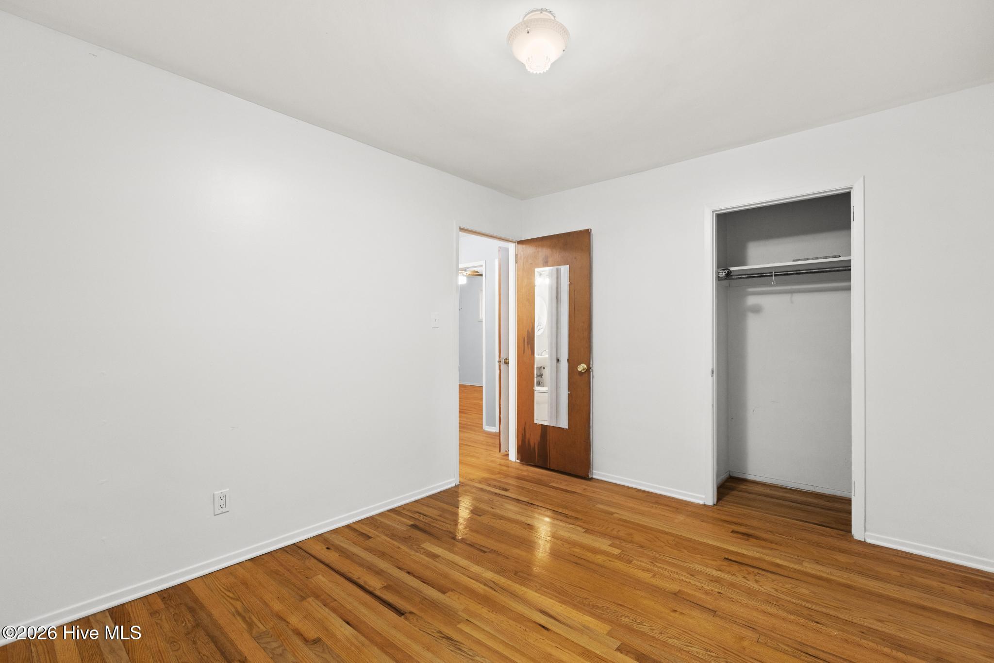 100560797 | Photo 20