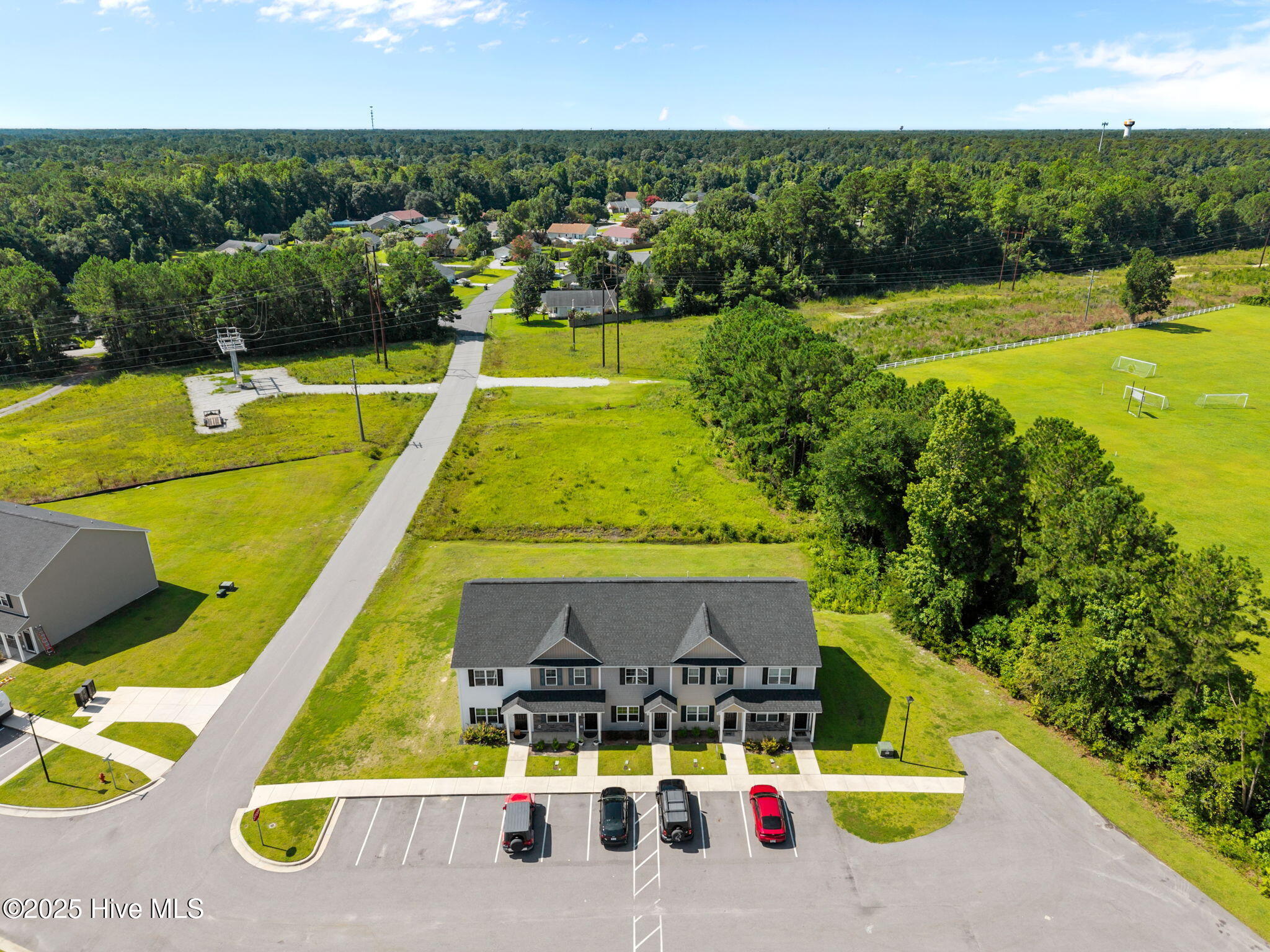 100521503 | Photo 47