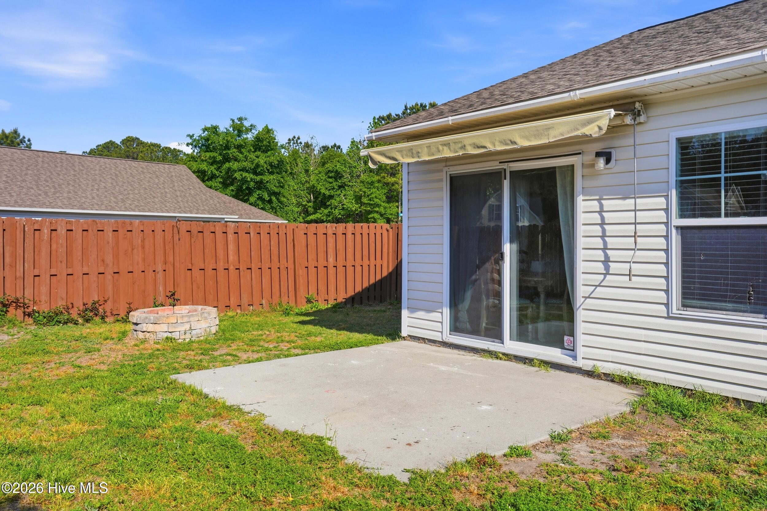 100567490 | Photo 24