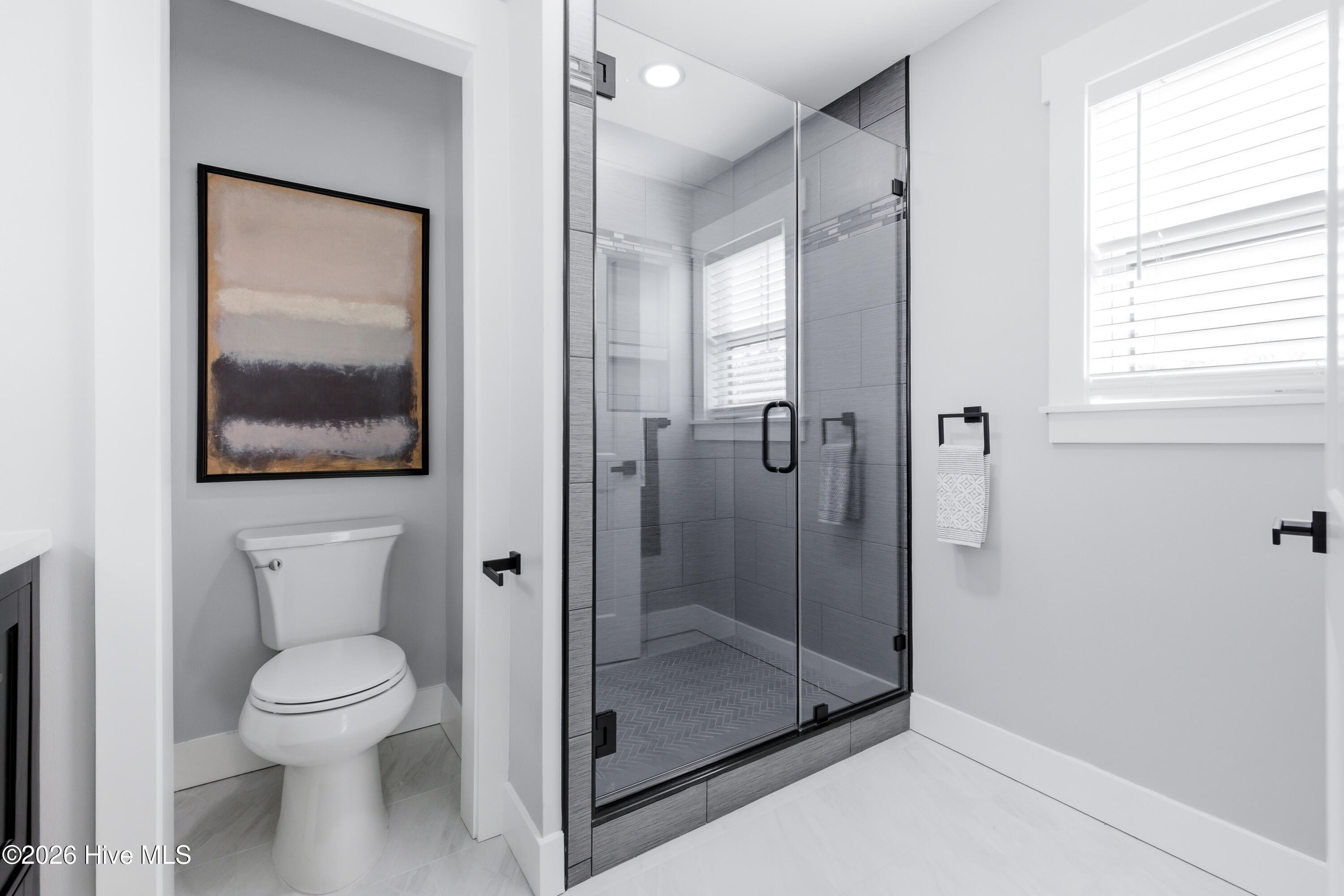 100554994 | Photo 31