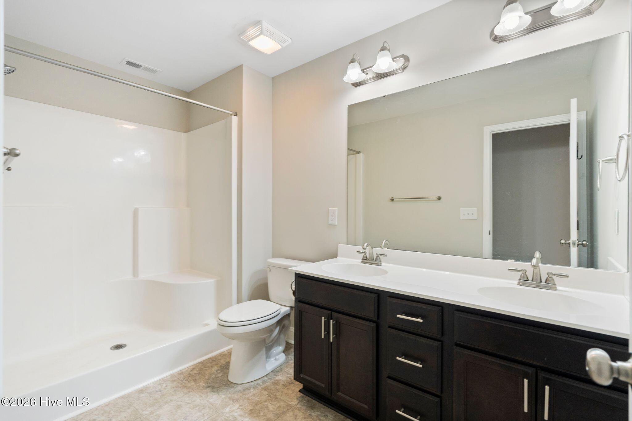 100557432 | Photo 26