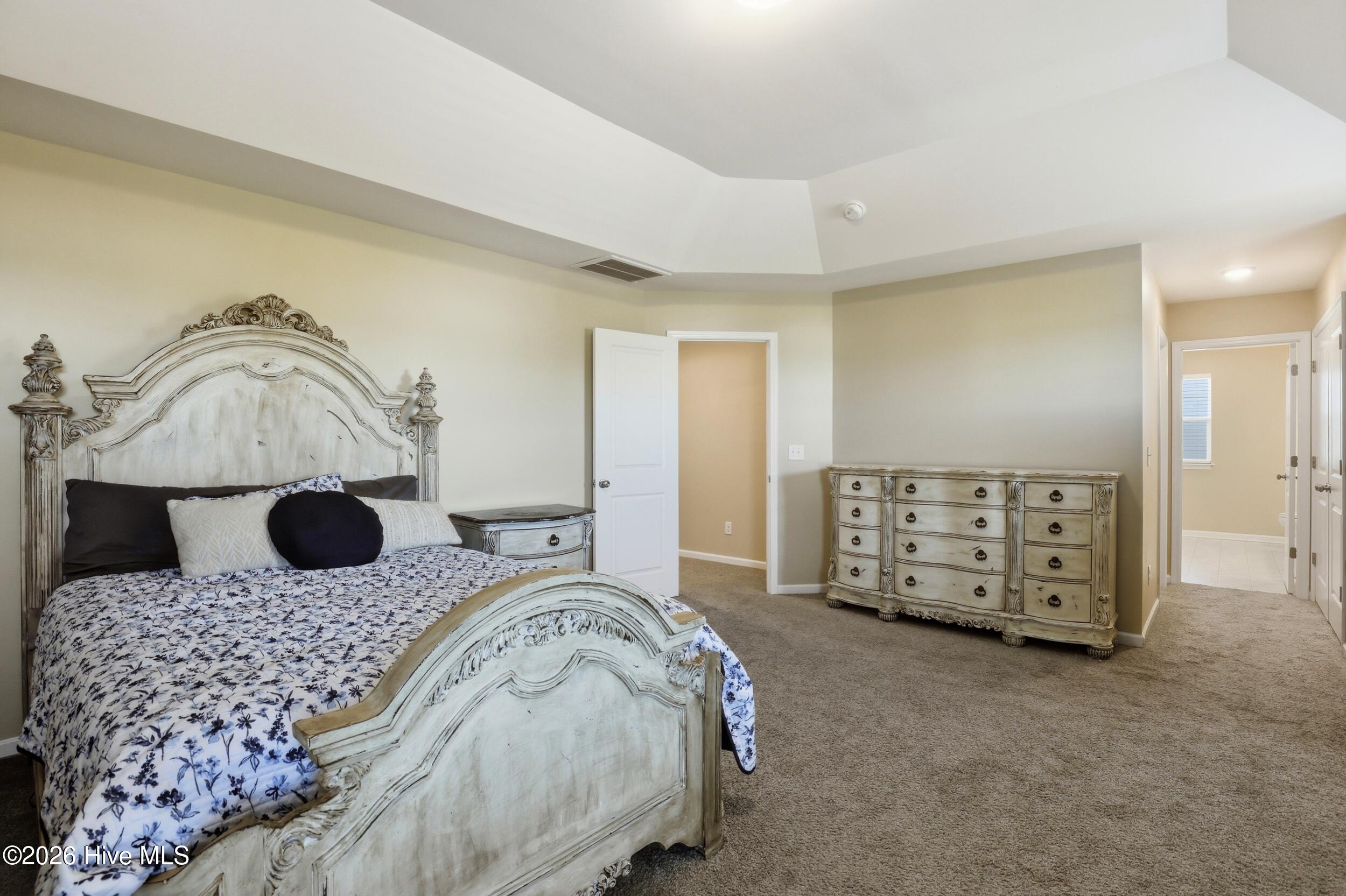 100566702 | Photo 20