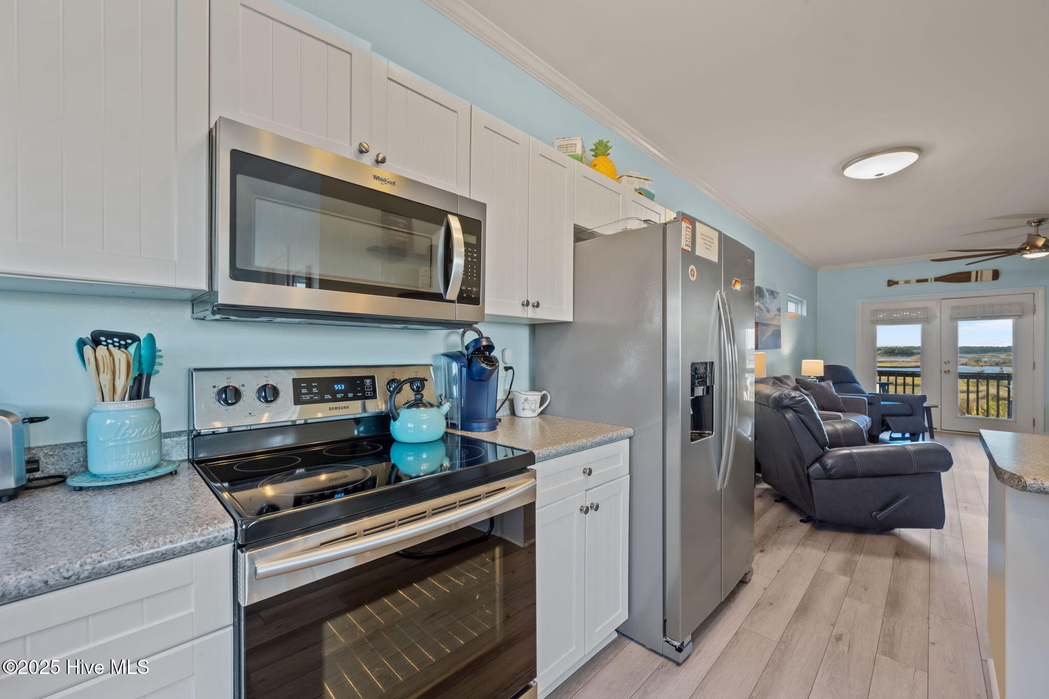 100537897 | Photo 13