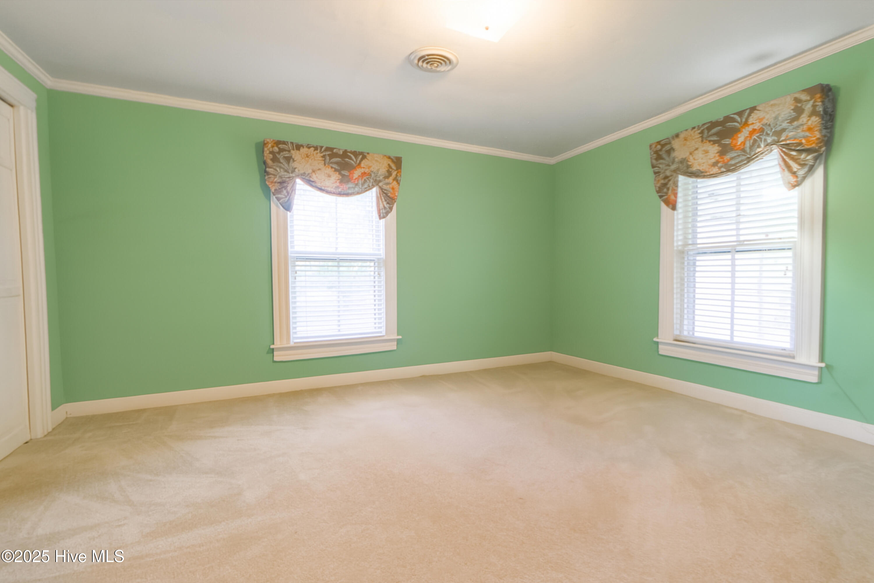 100474271 | Photo 30