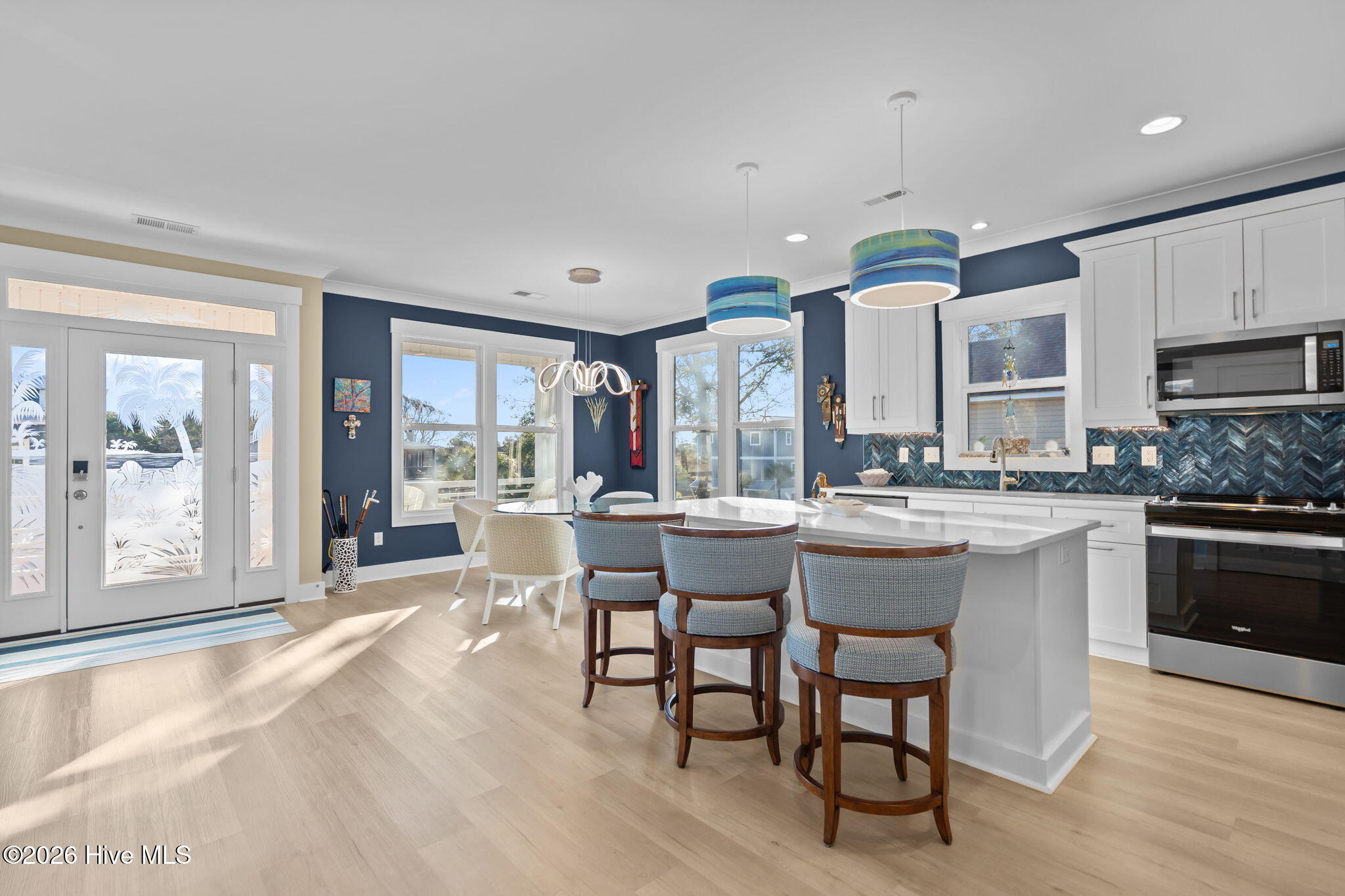 100546966 | Photo 21