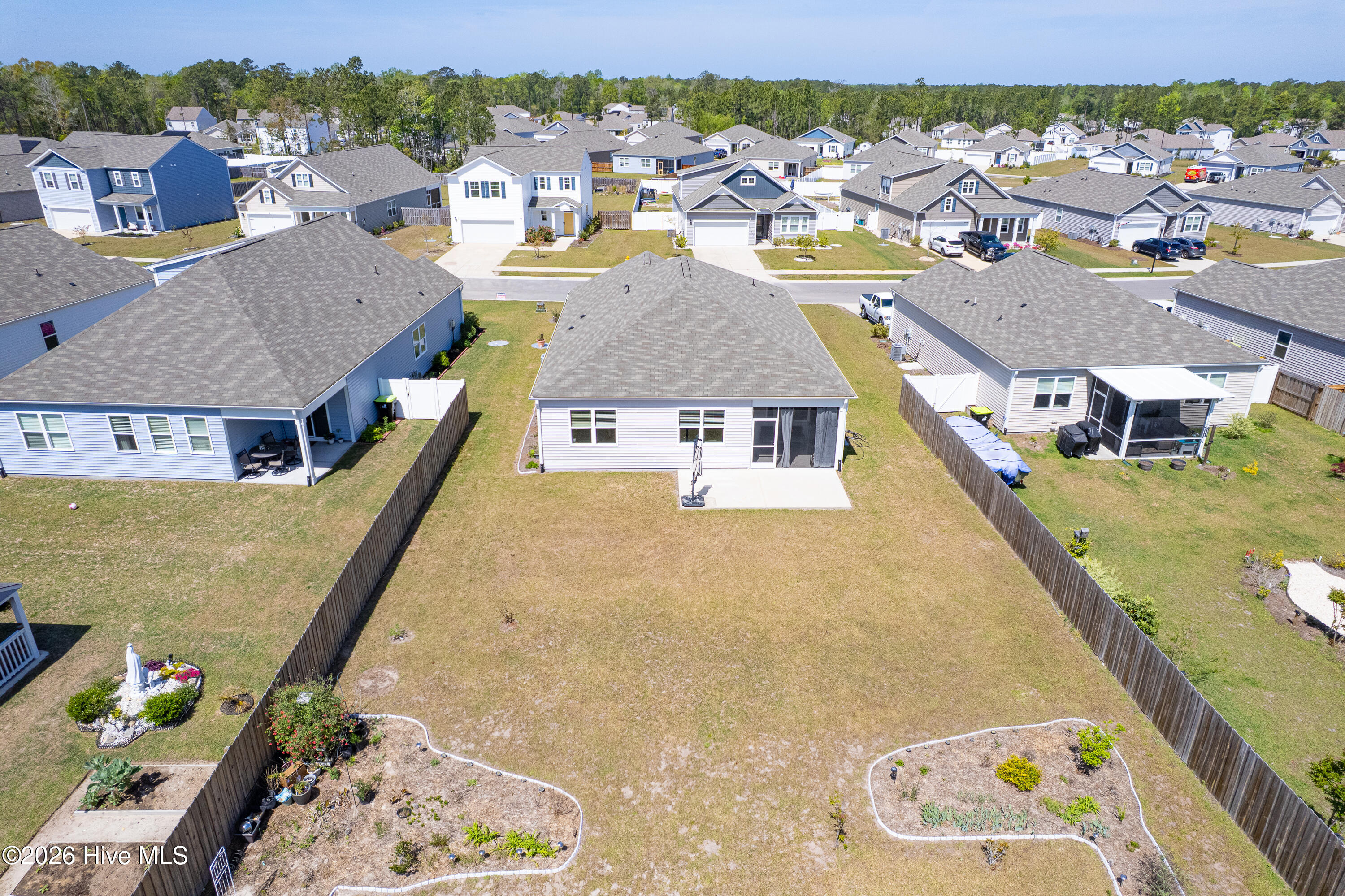 100566336 | Photo 43