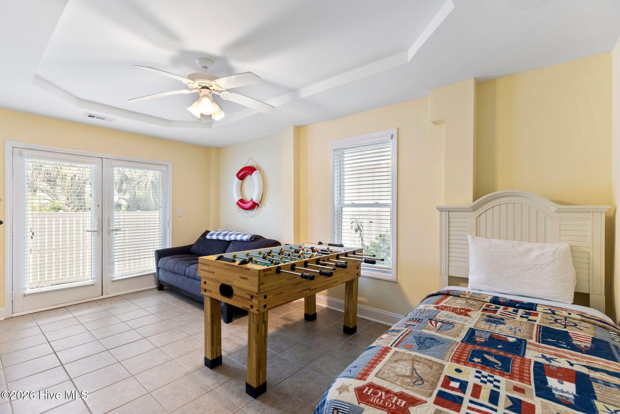 100570292 | Photo 54